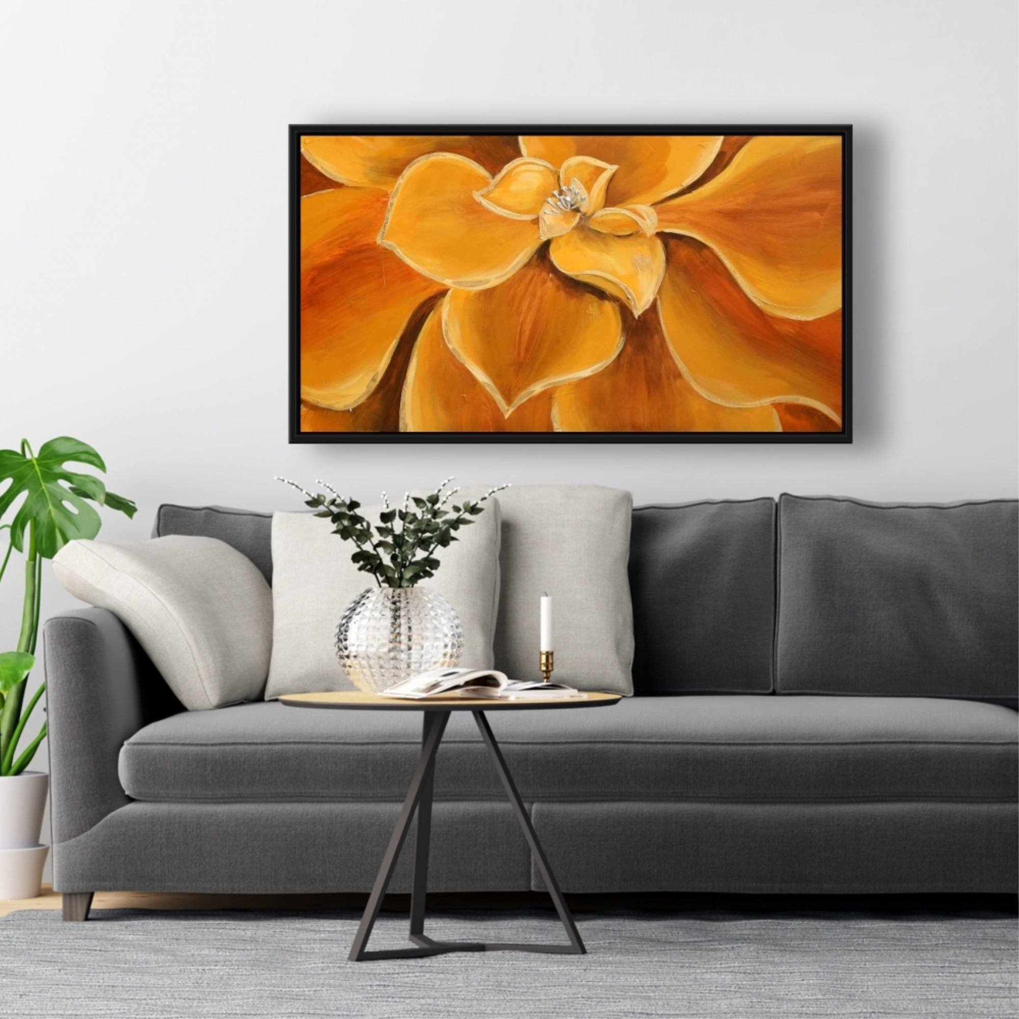 ORANGE FLOWER CLOSEUP - Framed Print on canvas by Begin Edition