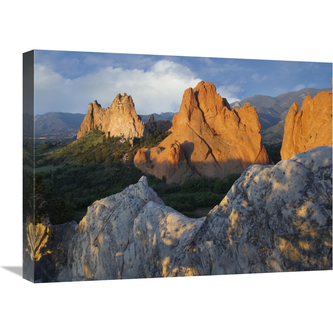 Gray Rock and South Gateway Rock, conglomerate sandstone formations, Garden of the Gods, Colorado Springs, Colorado-Canvas Art-24&quotx18"