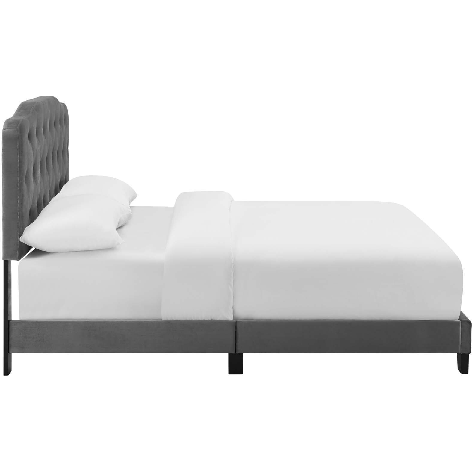 Amelia Queen Upholstered Velvet Bed - Gray