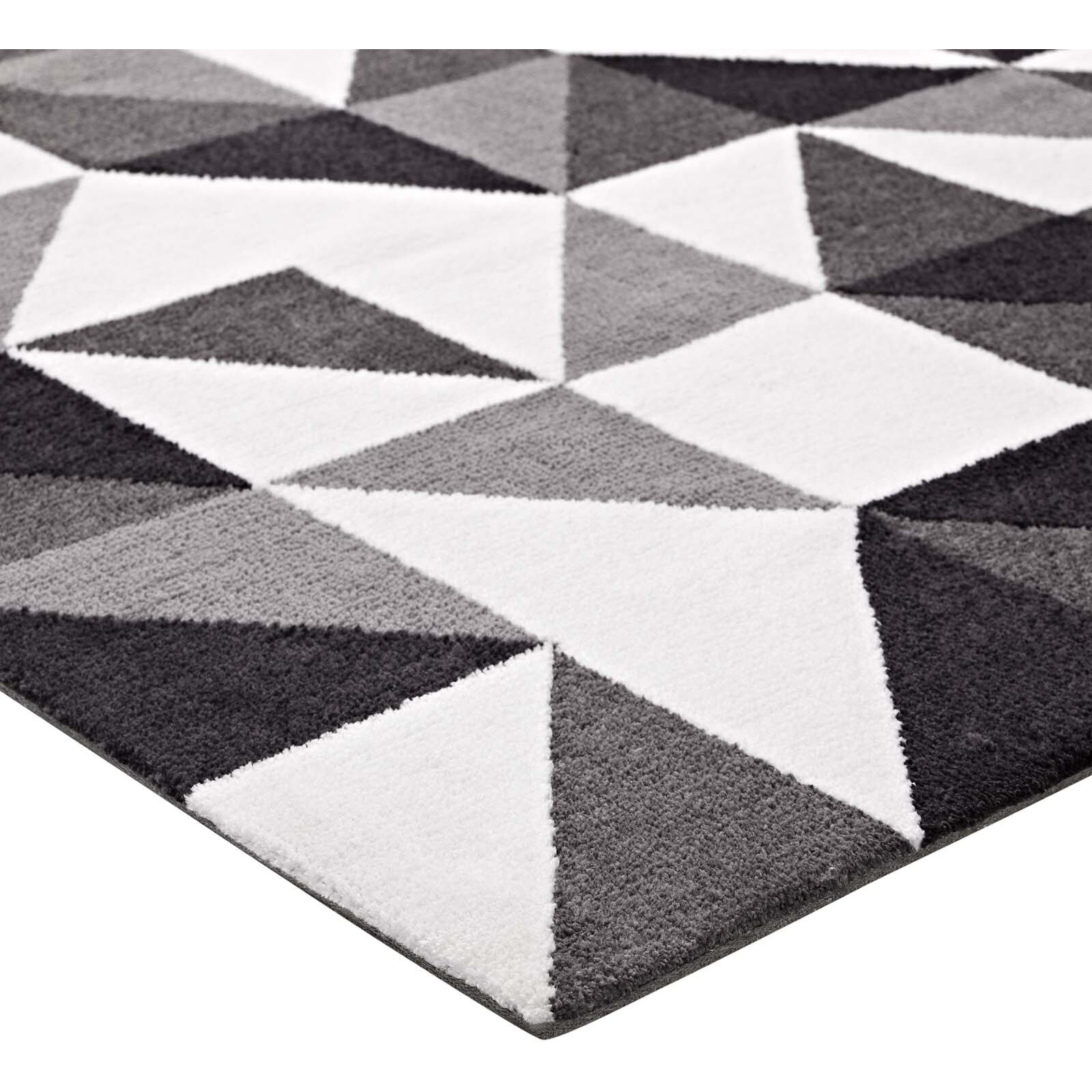 Kahula Geometric Triangle Mosaic 8x10 Area Rug - Black, Gray and White