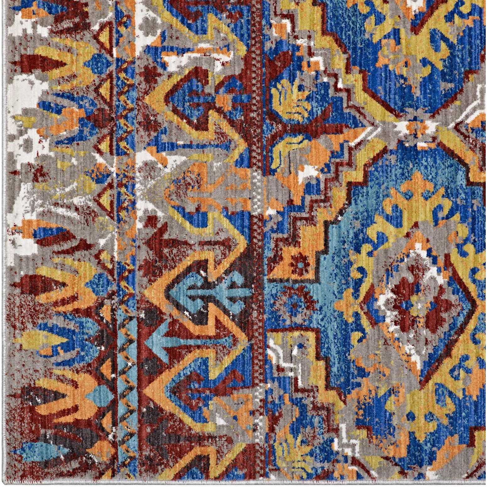 Centehua Distressed Southwestern Aztec 4x6 Area Rug - Multicolored