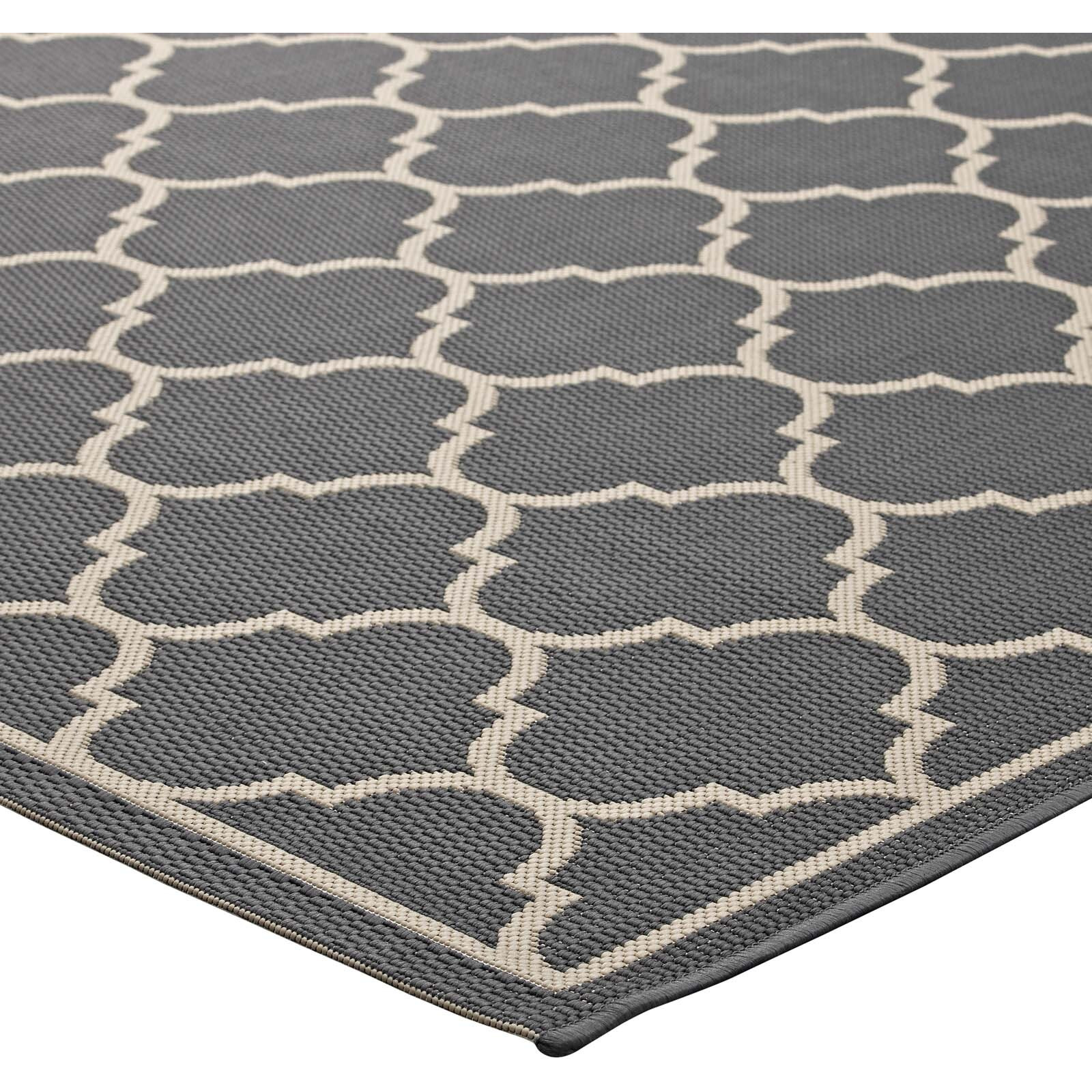 Avena Moroccan Quatrefoil Trellis 5x8 Indoor and Outdoor Area Rug - Gray and Beige