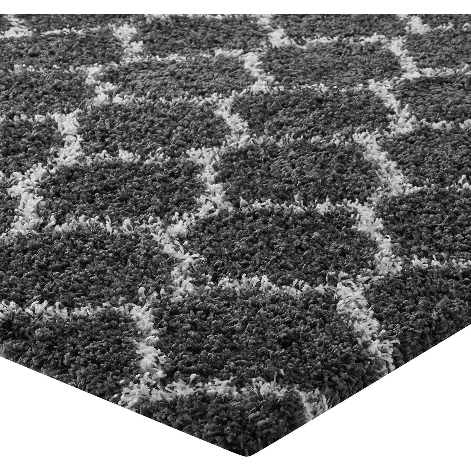 Solvea Moroccan Trellis 5x8 Shag Area Rug - Dark Gray and Ivory