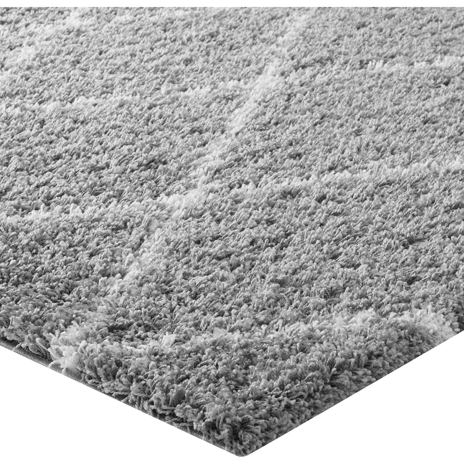 Toryn Diamond Lattice 5x8 Shag Area Rug - Gray and Ivory
