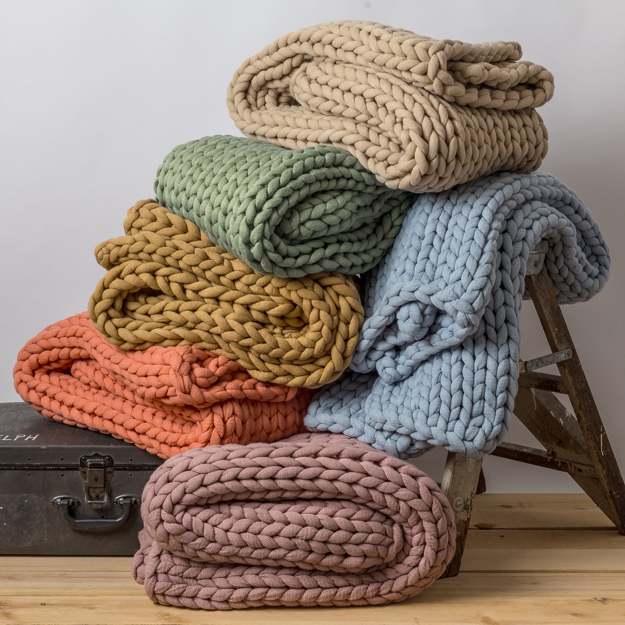 Chunky knit throw