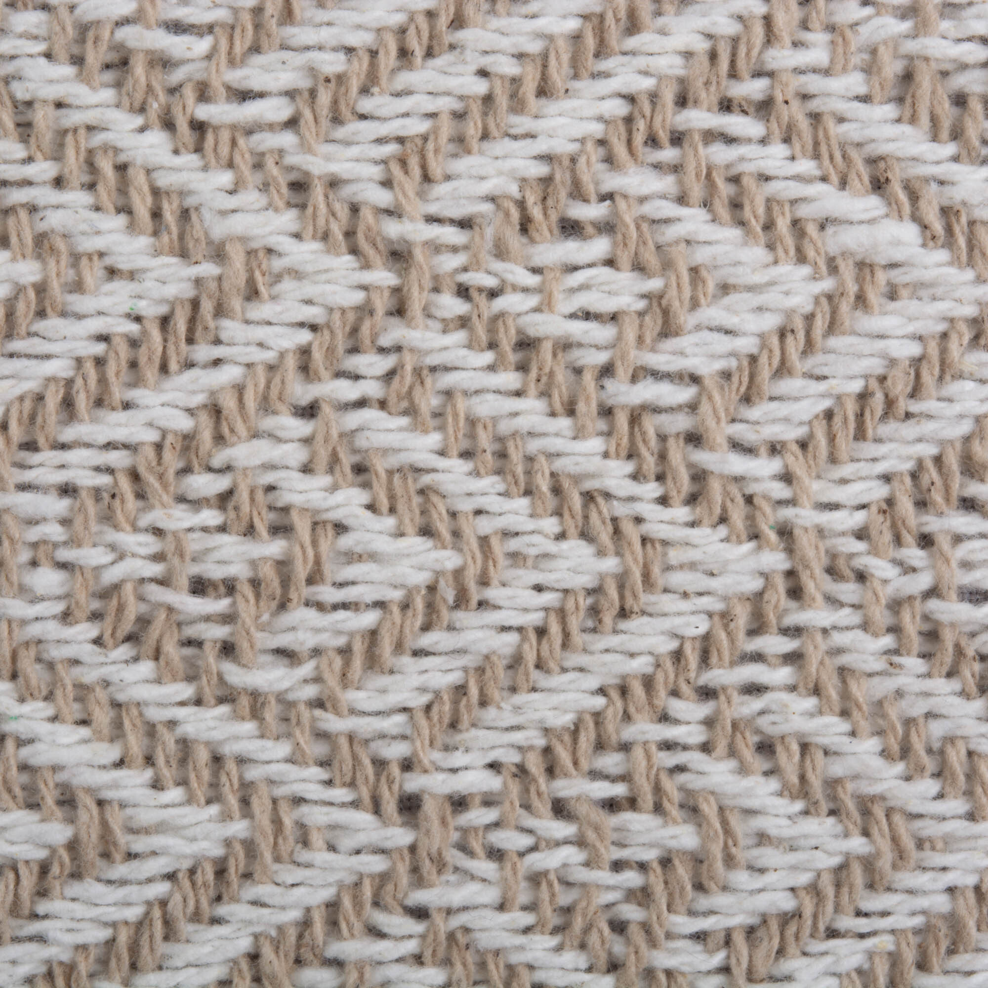 DII Stone Diamond Table Runner