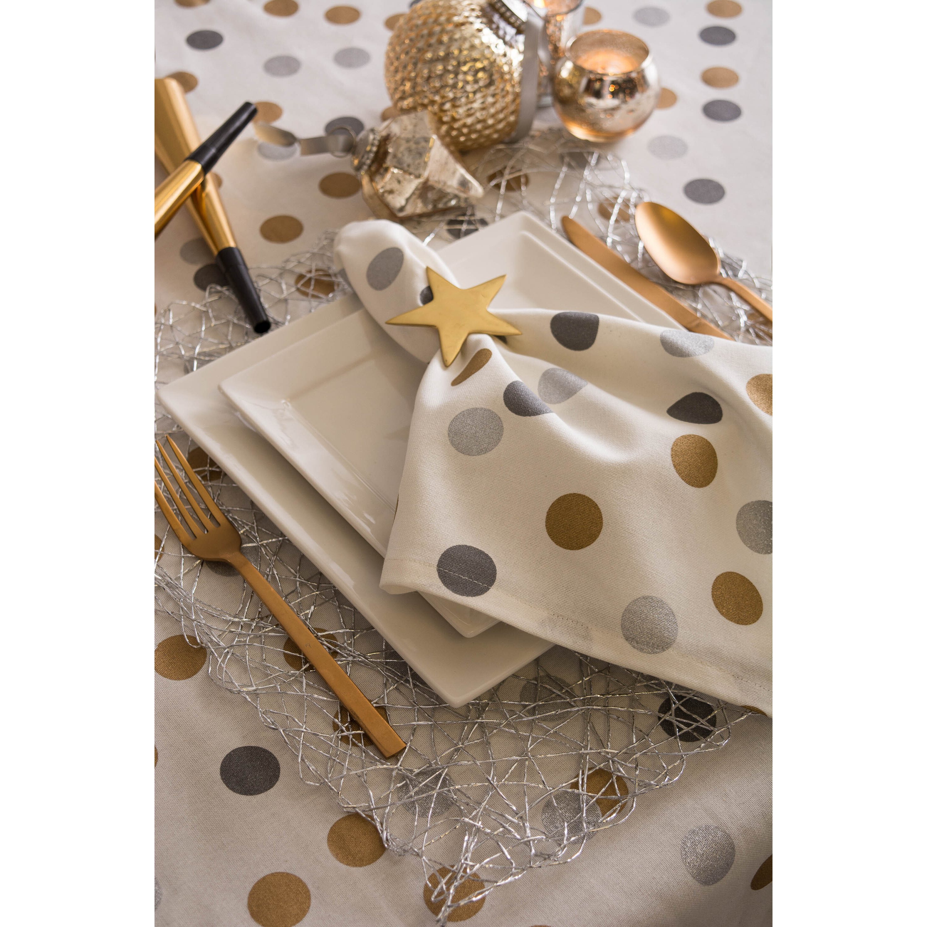 DII Gold Star Napkin Ring (Set of 6)