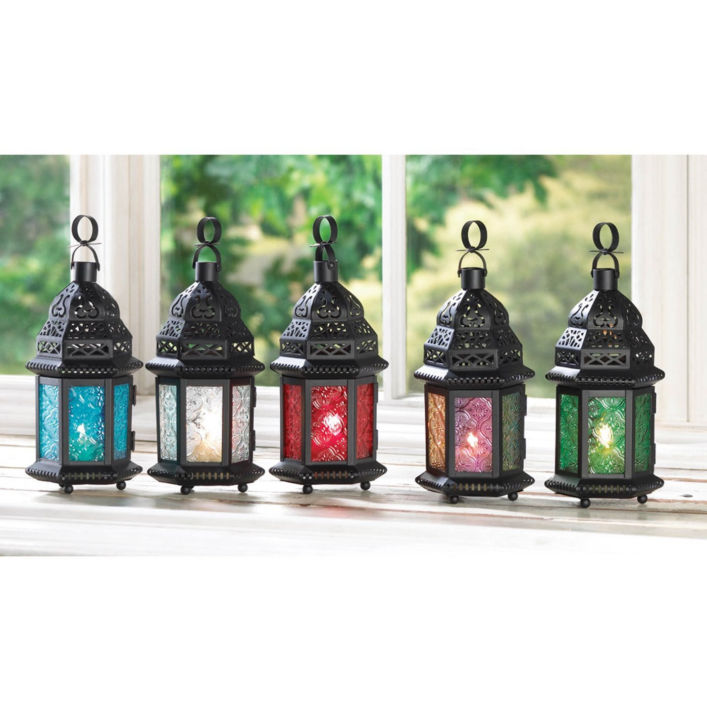 RED GLASS MOROCCAN LANTERN
