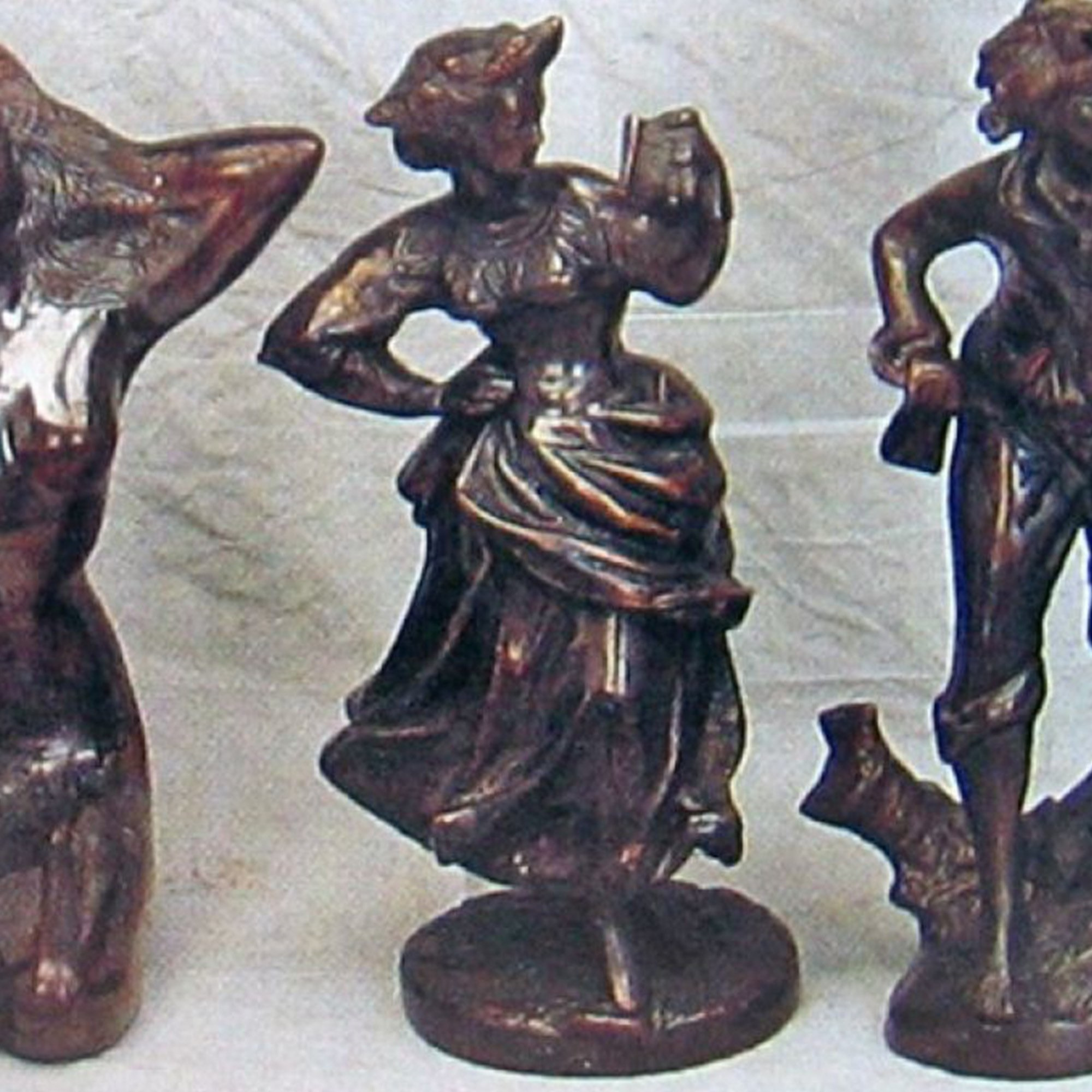 Lady Oriator, Bronze