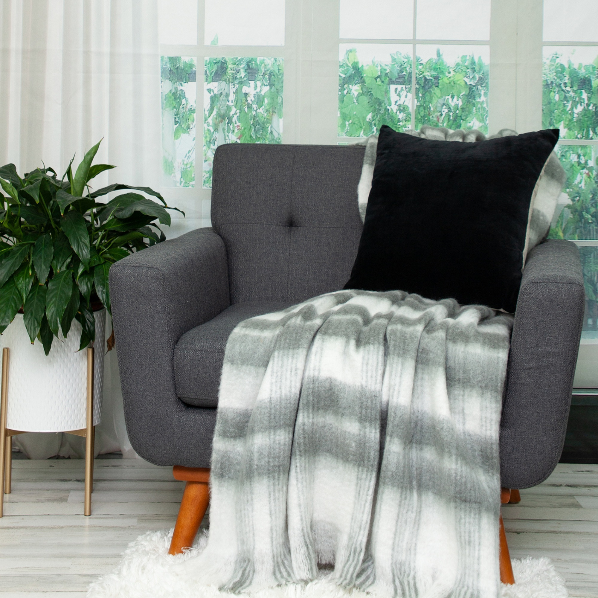 Parkland Collection Apollo Transitional Black Throw Pillow