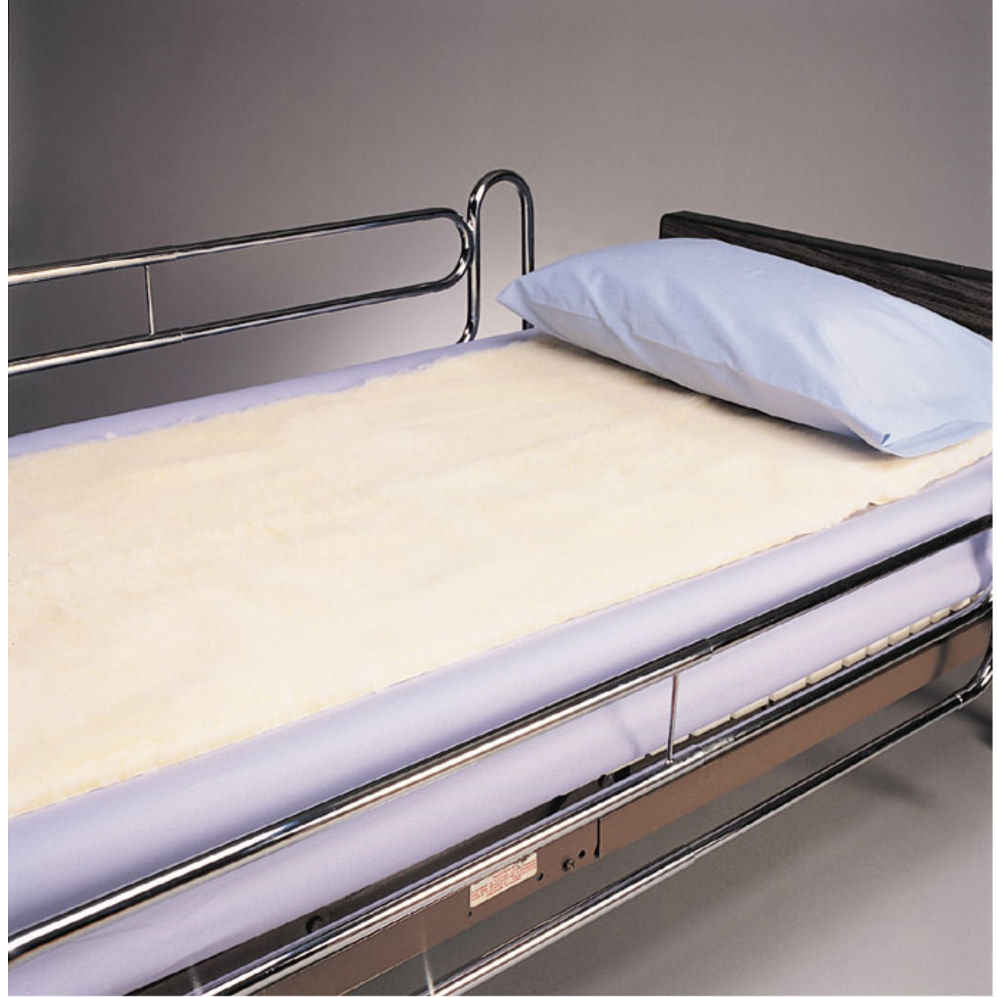 Synthetic Sheepskin Pads, 24&quotL
