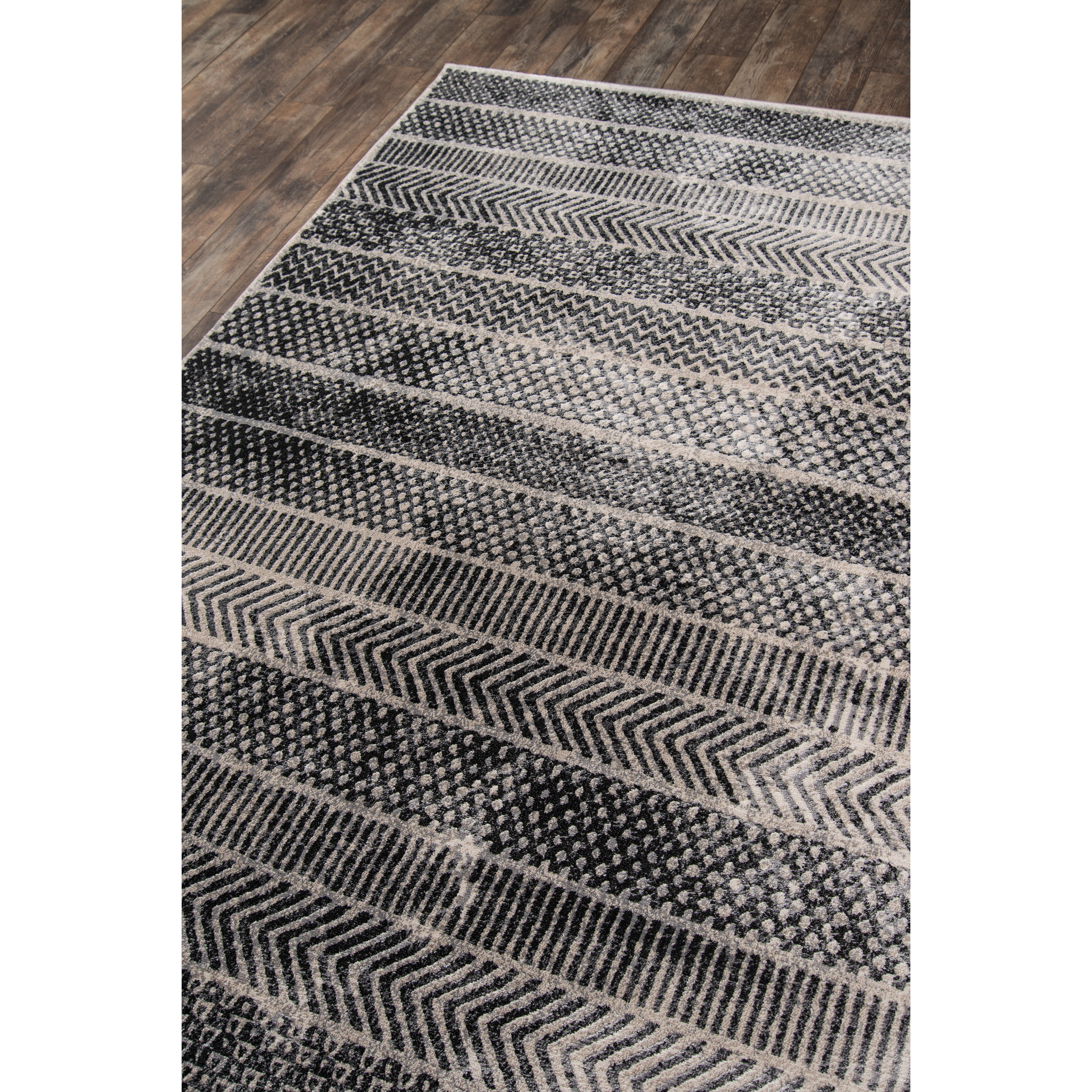 Momeni Logan LGN-2 Grey  3'11" X 5'7"