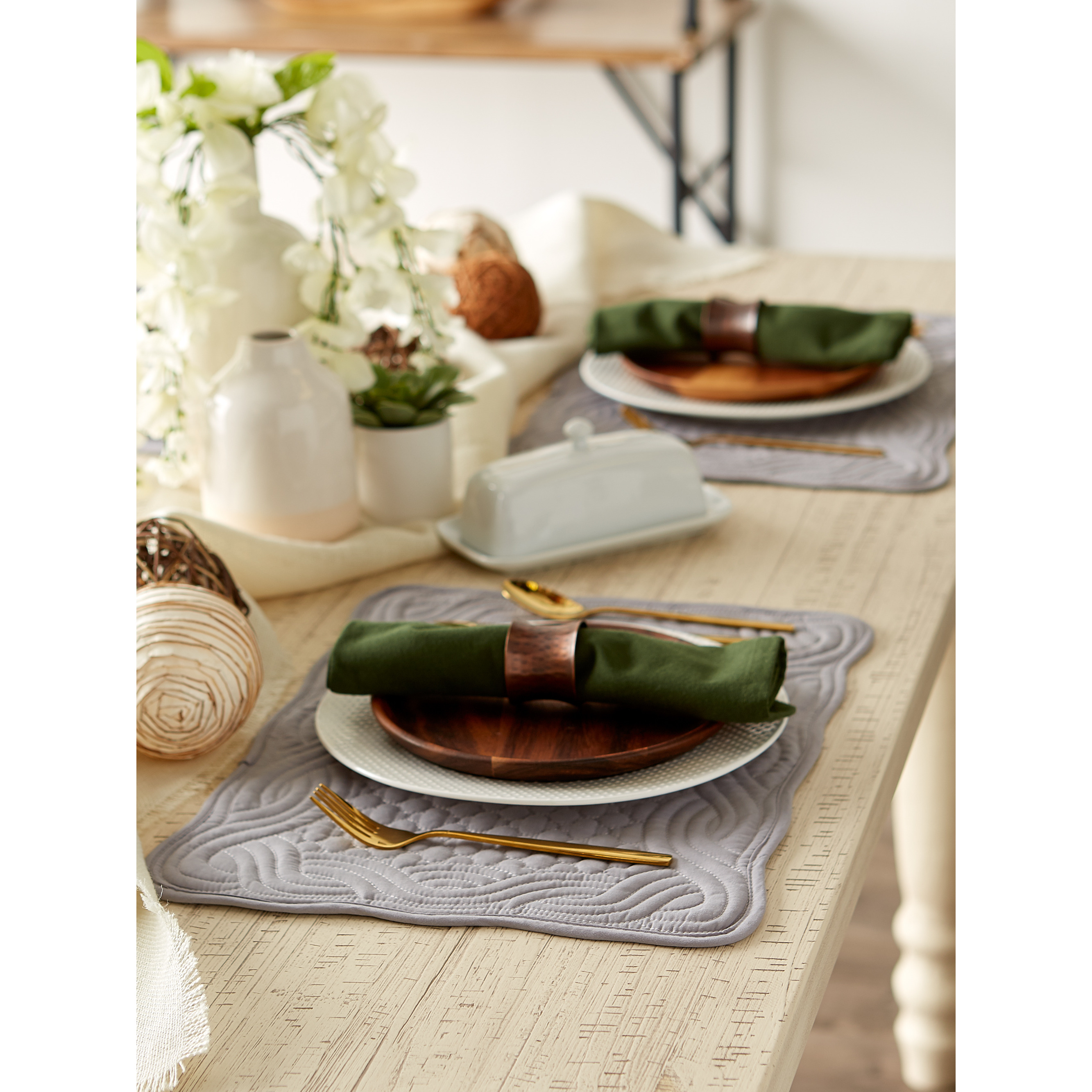 DII Gray Quilted Farmhouse Placemat (Set of 6)