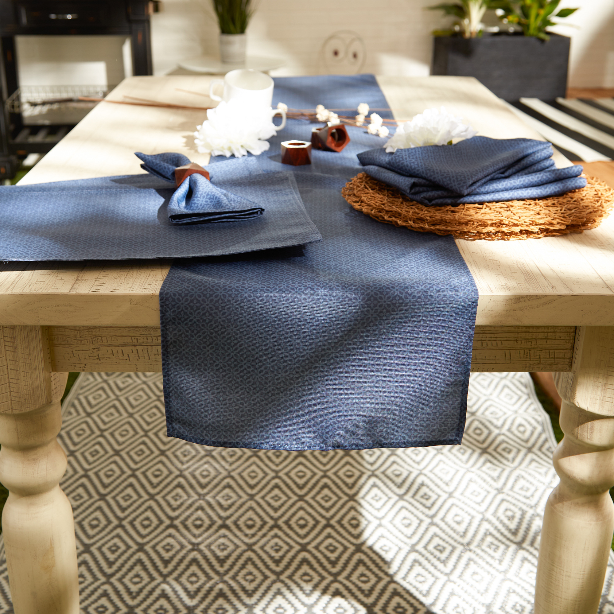 DII French Blue Tonal Lattice Print Outdoor  Placemat (Set of 6)