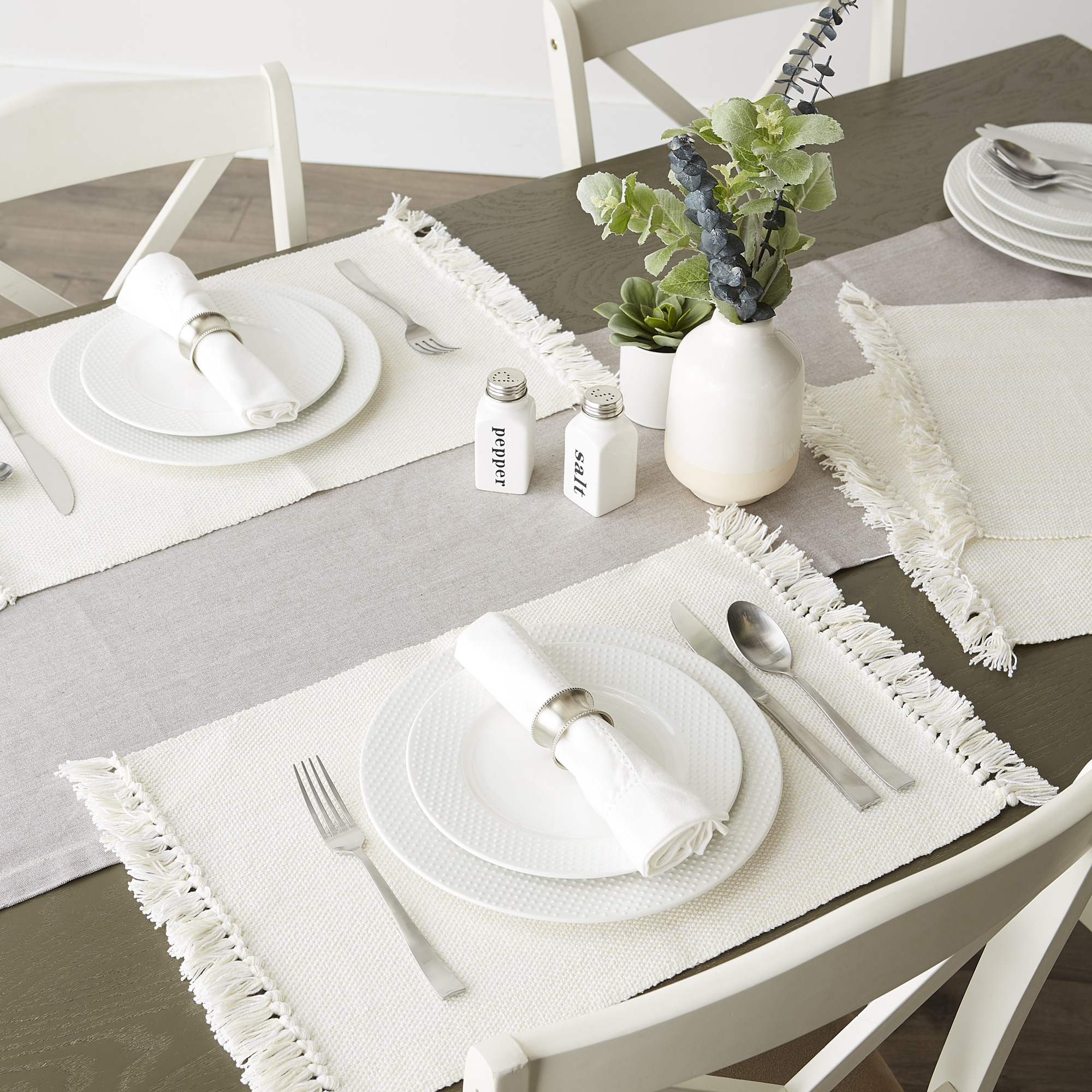 DII Variegated Natural Fringe Placemat (Set of 6)