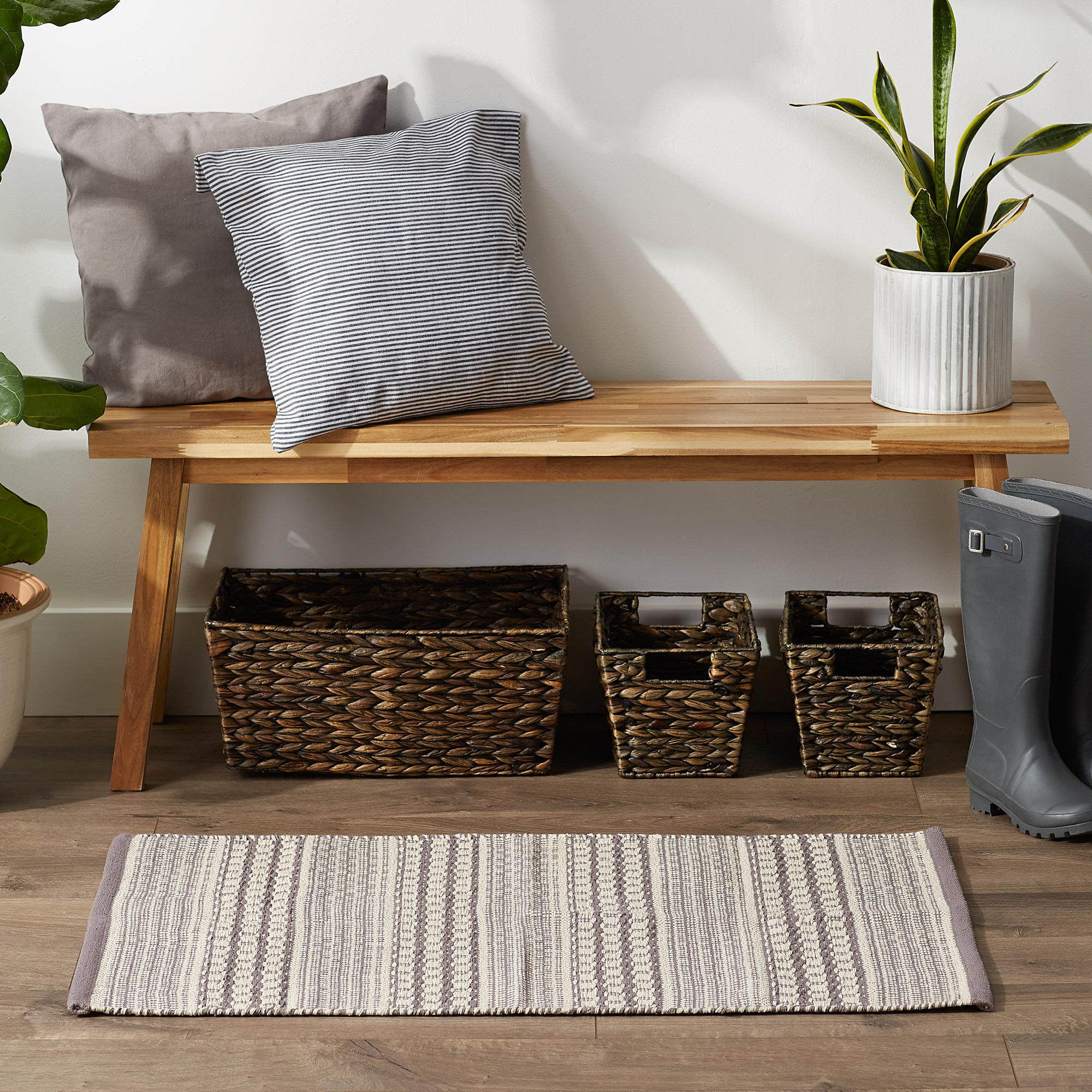 DII Gray Dobby Stripe Hand-Loomed Rug  2x3 Ft