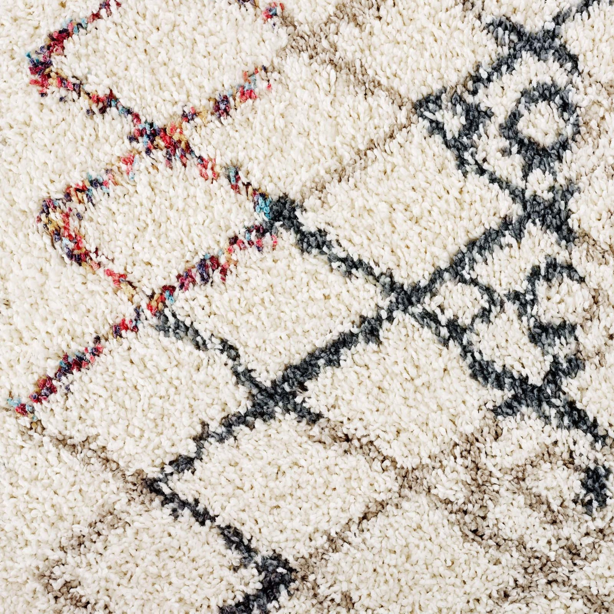 Skadi Rainbow Diamond 5x8 Shag Area Rug Multicolor