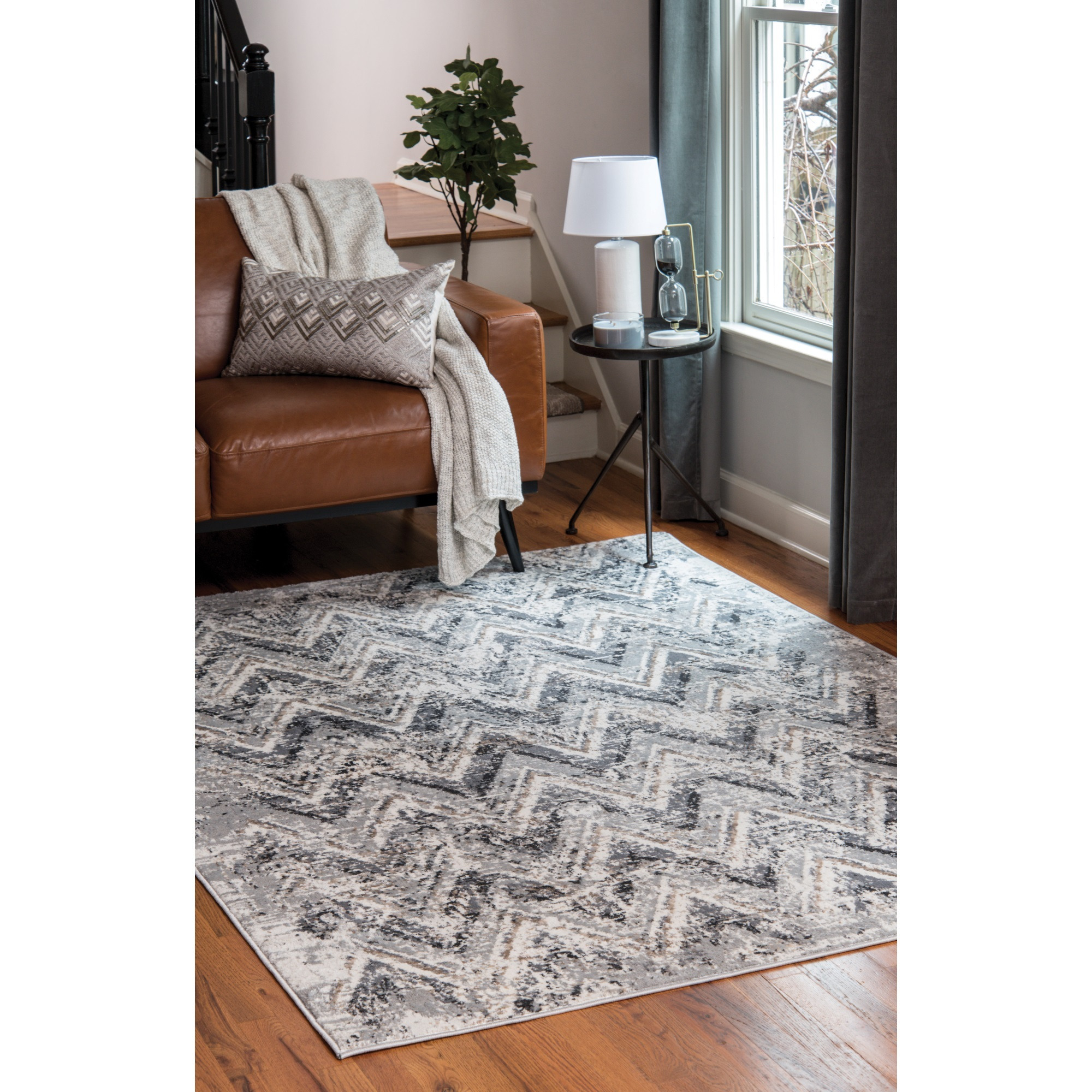 United Weavers Austin Gemology Onyx Accent Rug 1'11" x 3'