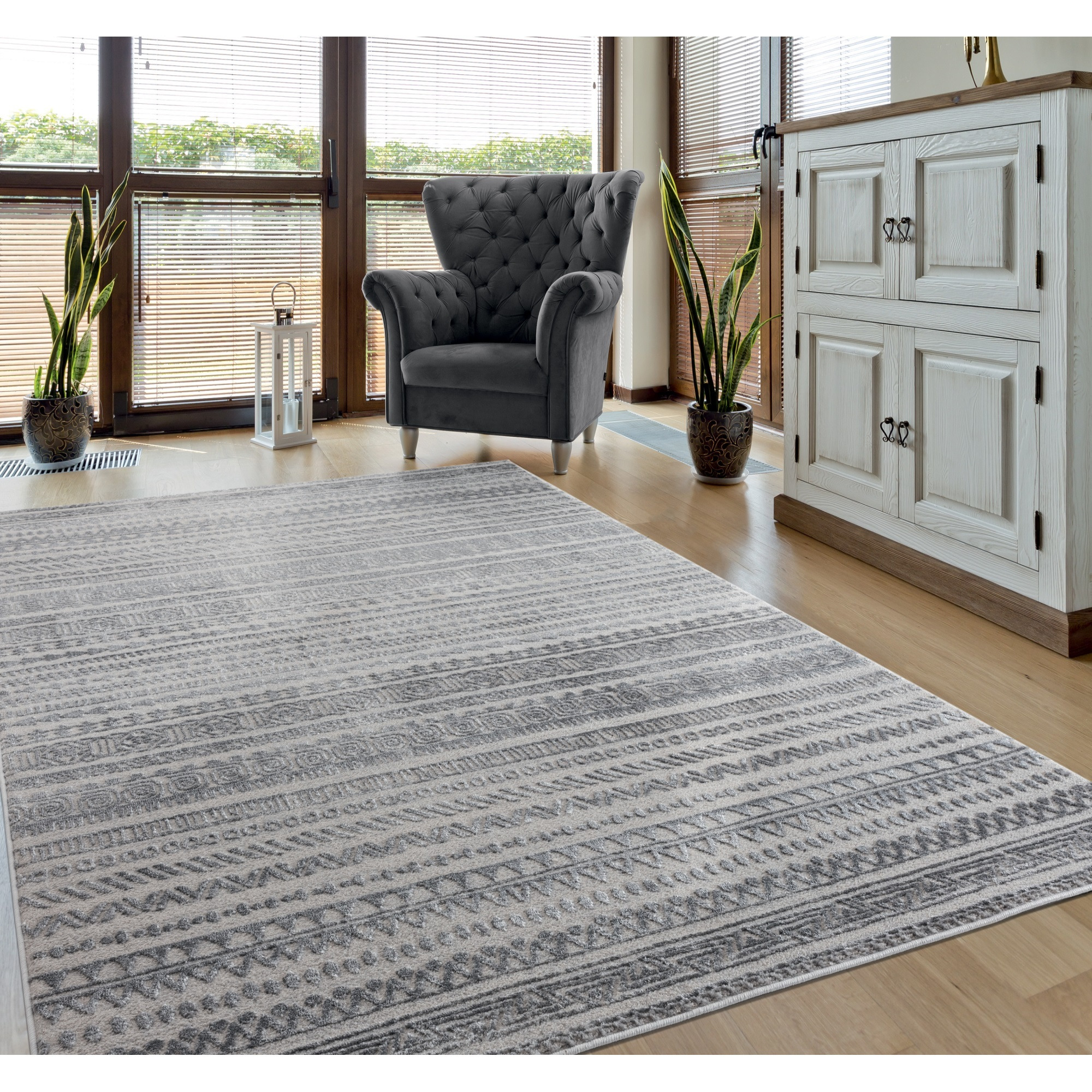 United Weavers Cascades Yamsay Grey Accent Rug 1'11" x 3'