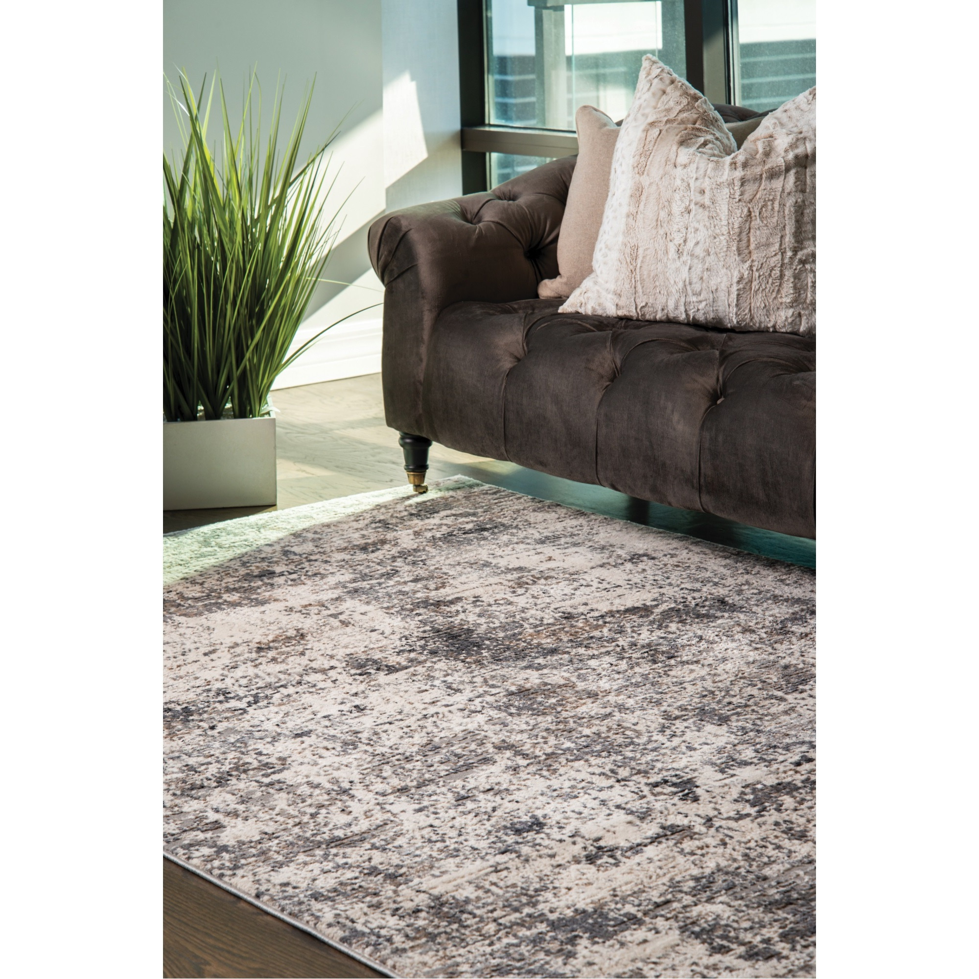United Weavers Eternity Barcelona Charcoal Round Rug 7'10" RD
