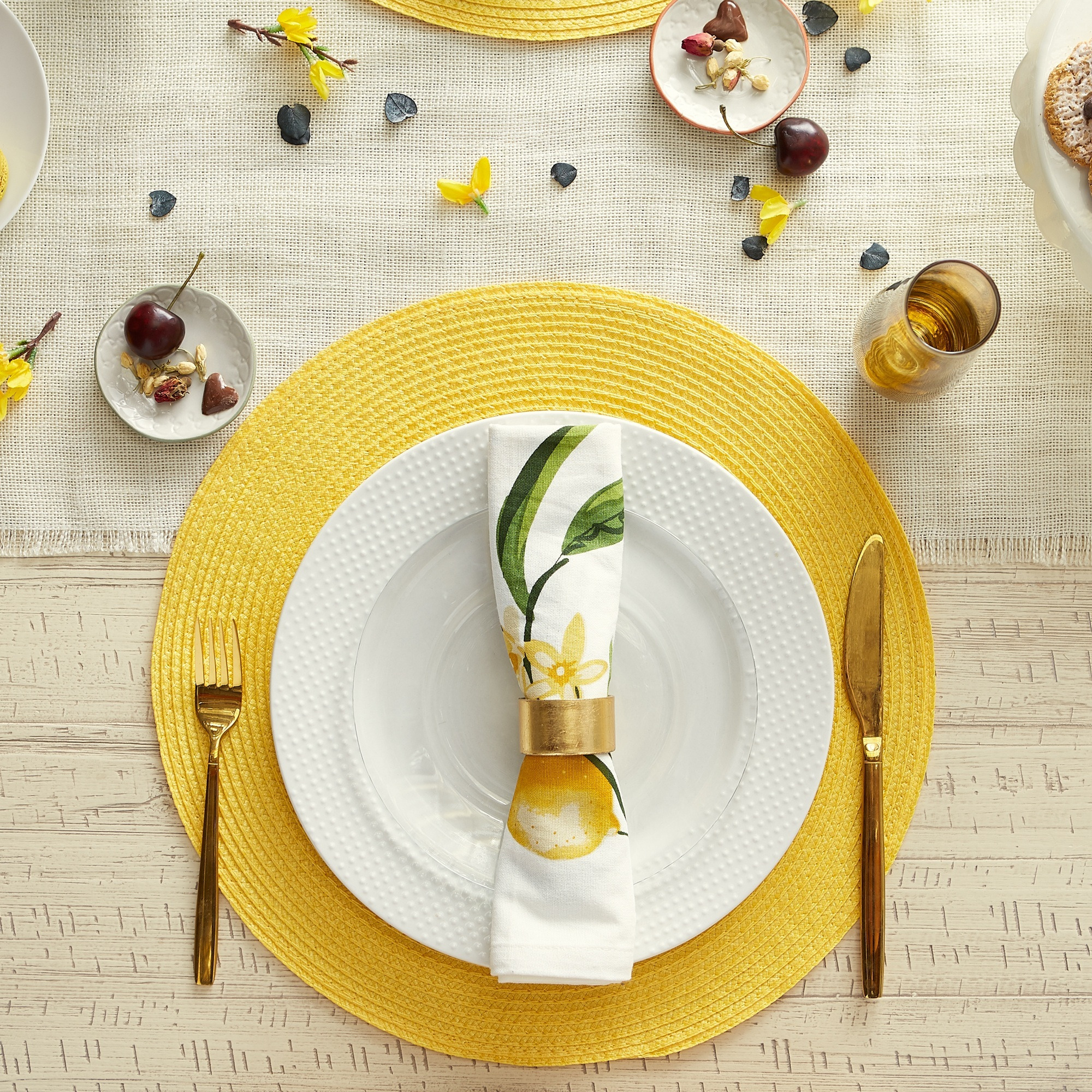 DII Yellow Round Polypropylene Woven Placemat (Set of 6)