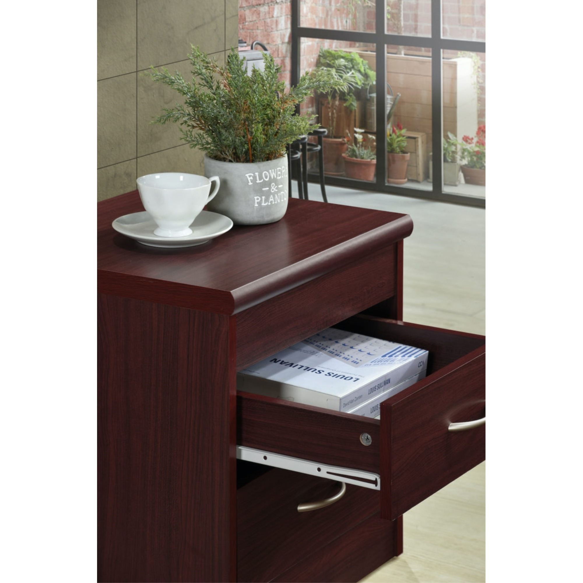 Hodedah 2-Drawer Nightstand in Mahogany