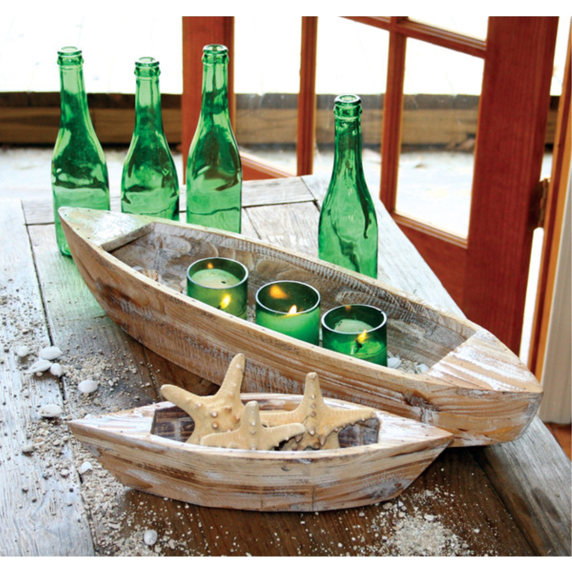 SET OF TWO WOODEN BOATS