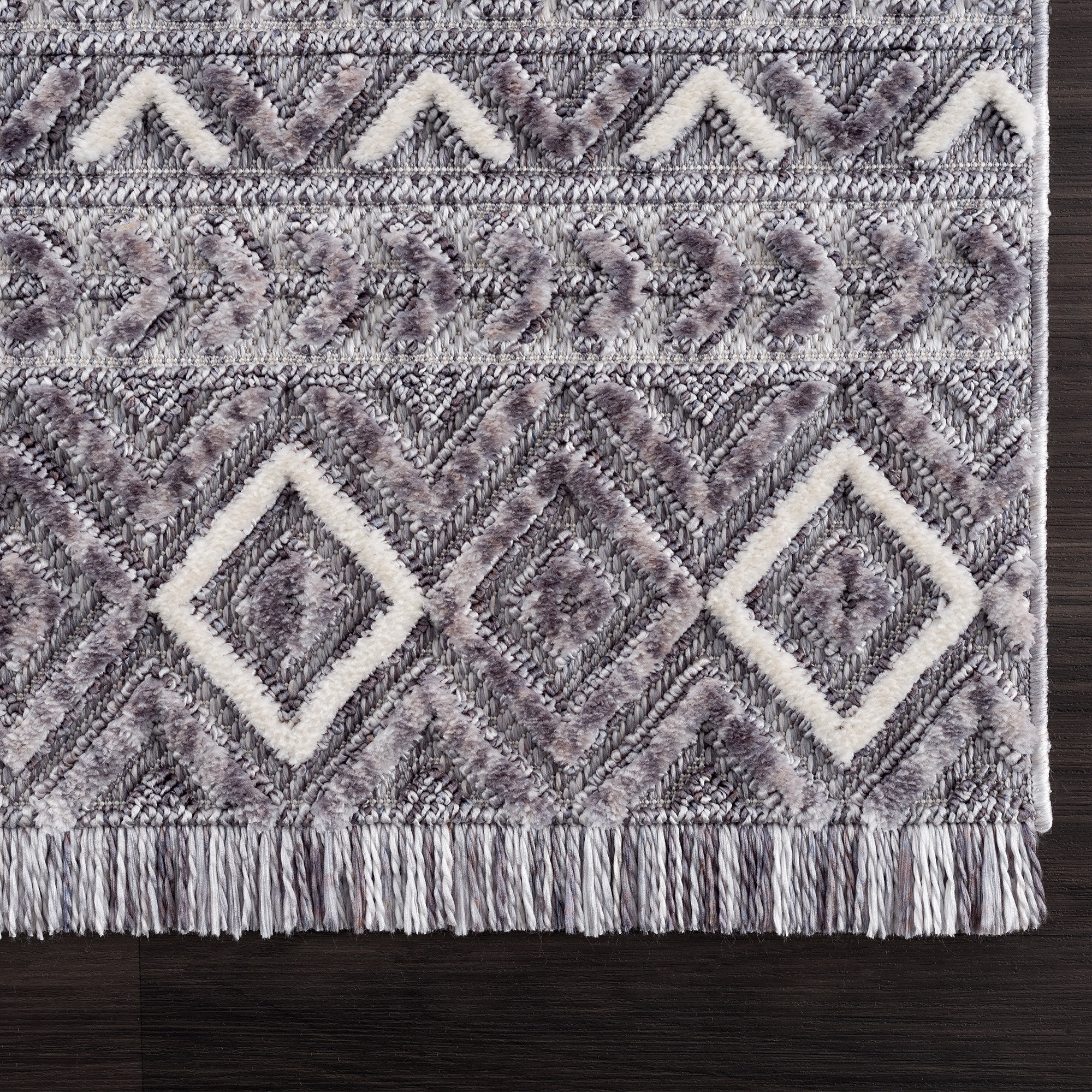 United Weavers Chelsea Clarissa Smoke Area Rug 5'3" x 7'2"