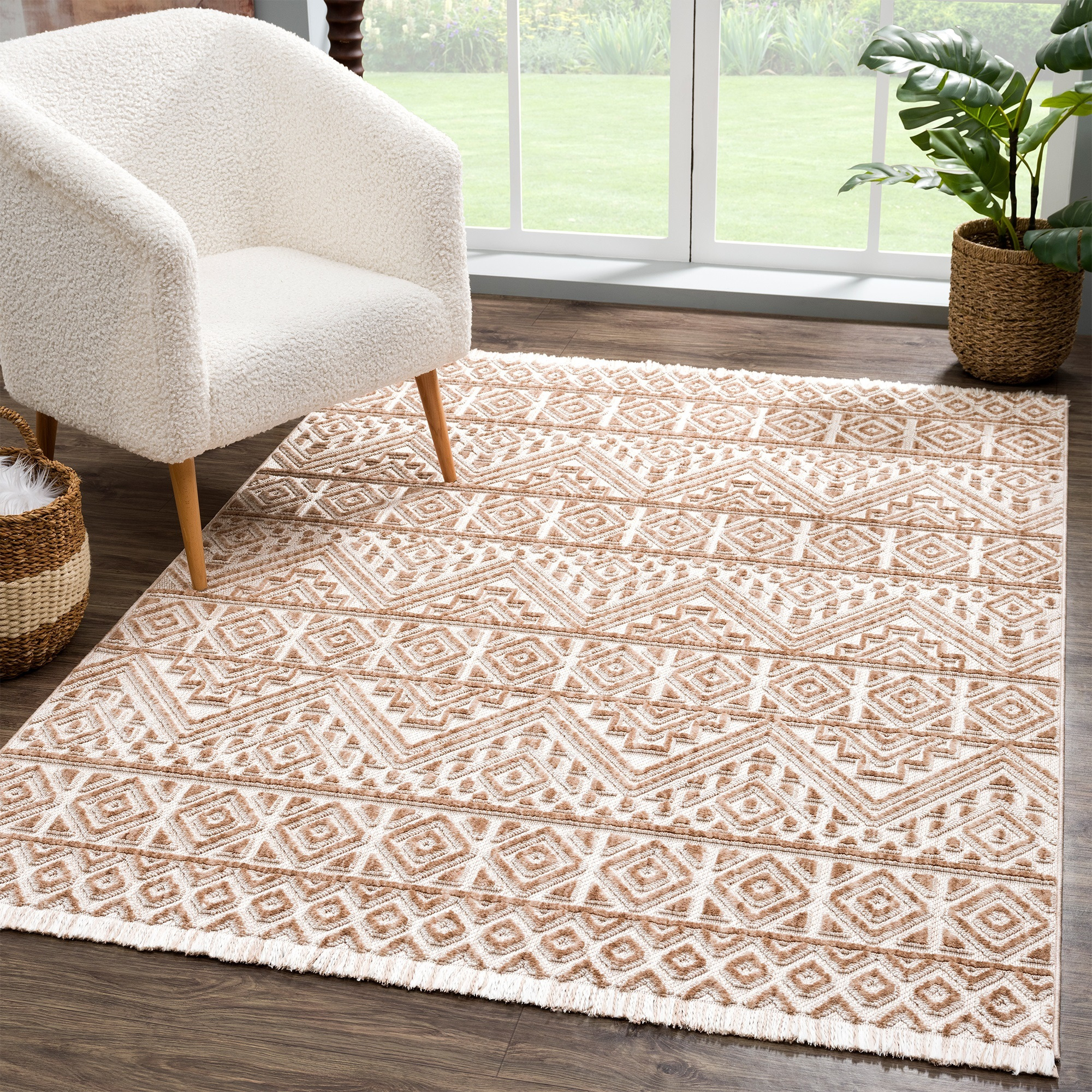 United Weavers Chelsea Kane Brown Area Rug 5'3" x 7'2"