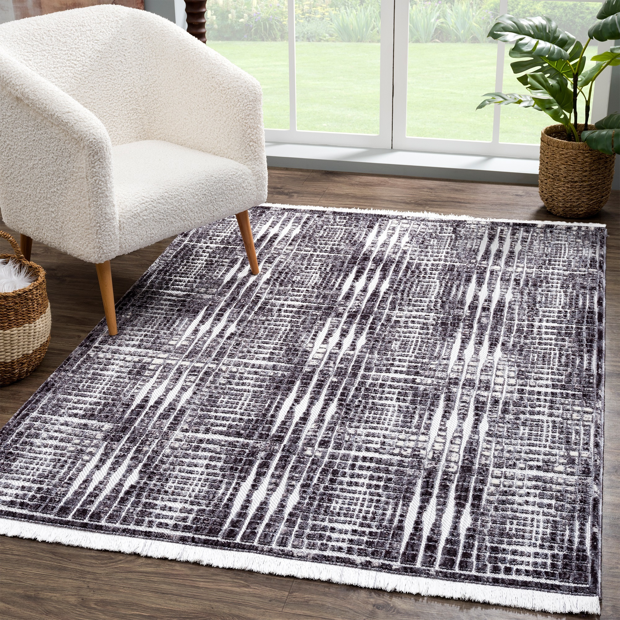 United Weavers Chelsea Islan Grey Area Rug 5'3" x 7'2"