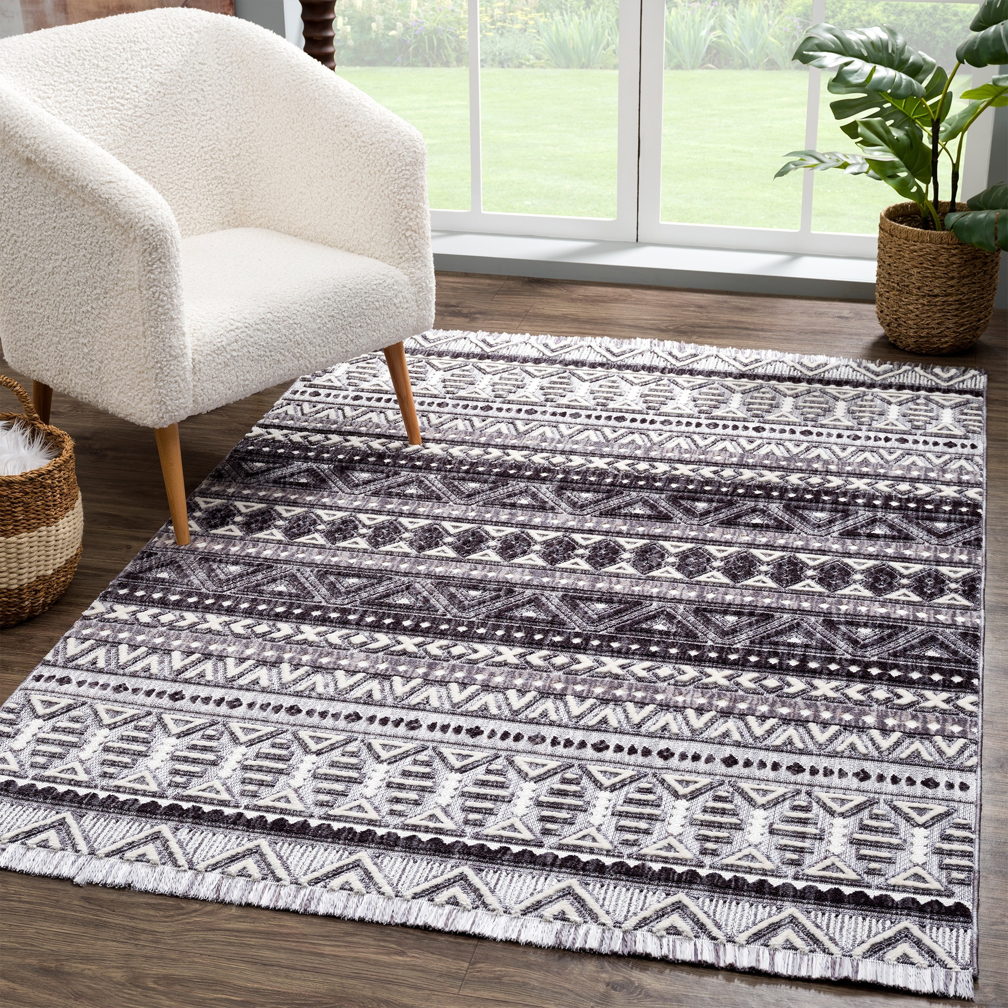 United Weavers Chelsea Lutz Grey Oversize Rug 7'10" x 10'6"