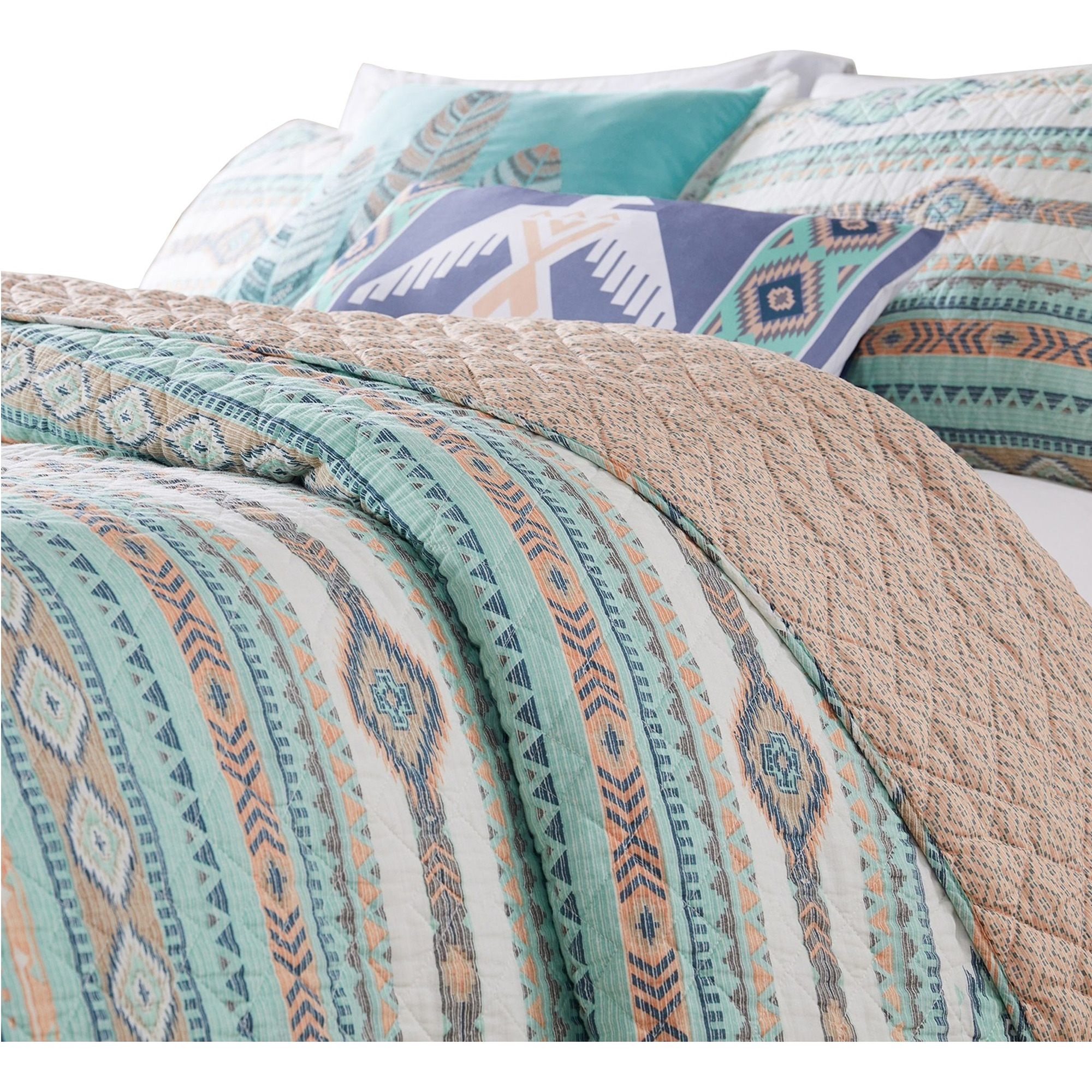 3 Piece Full Queen Quilt Set with Geometric Pattern, Blue