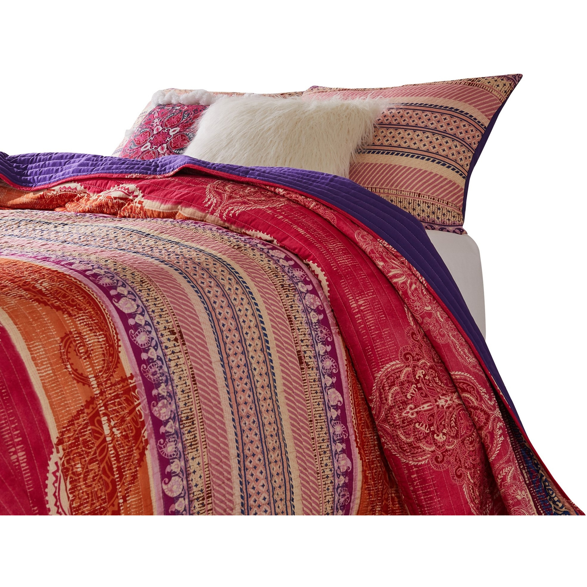Dora 3 Piece Bohemian King Quilt Set, Medallion, Paisley, Pink, Blue