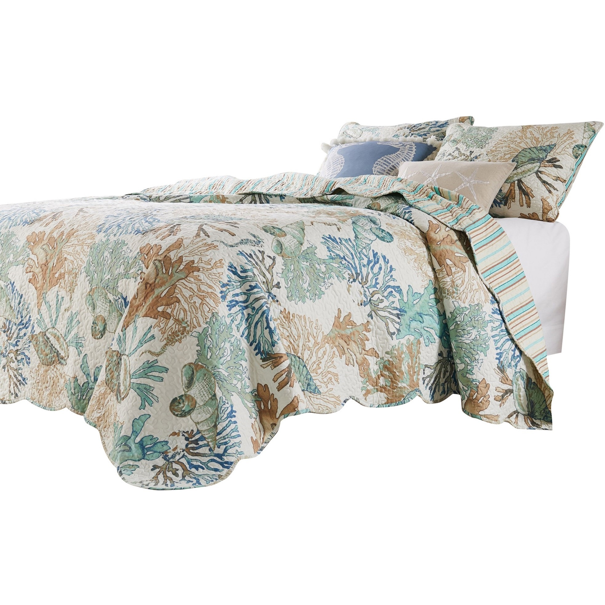 Wade 5 Piece King Quilt Set, Ocean Design, Scalloped Edges, Floral Pattern