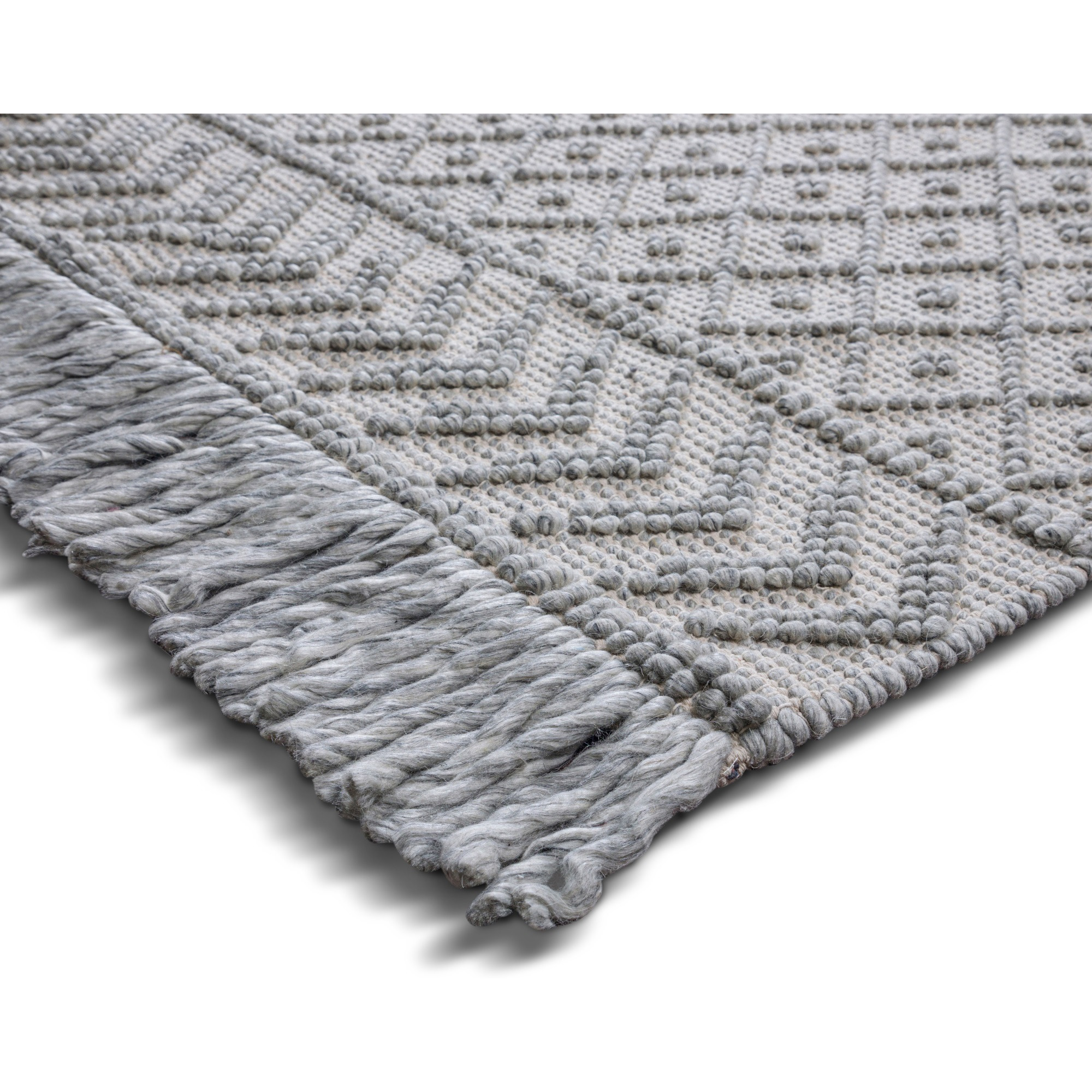 Millow 6 x 9 Area Rug in Silver