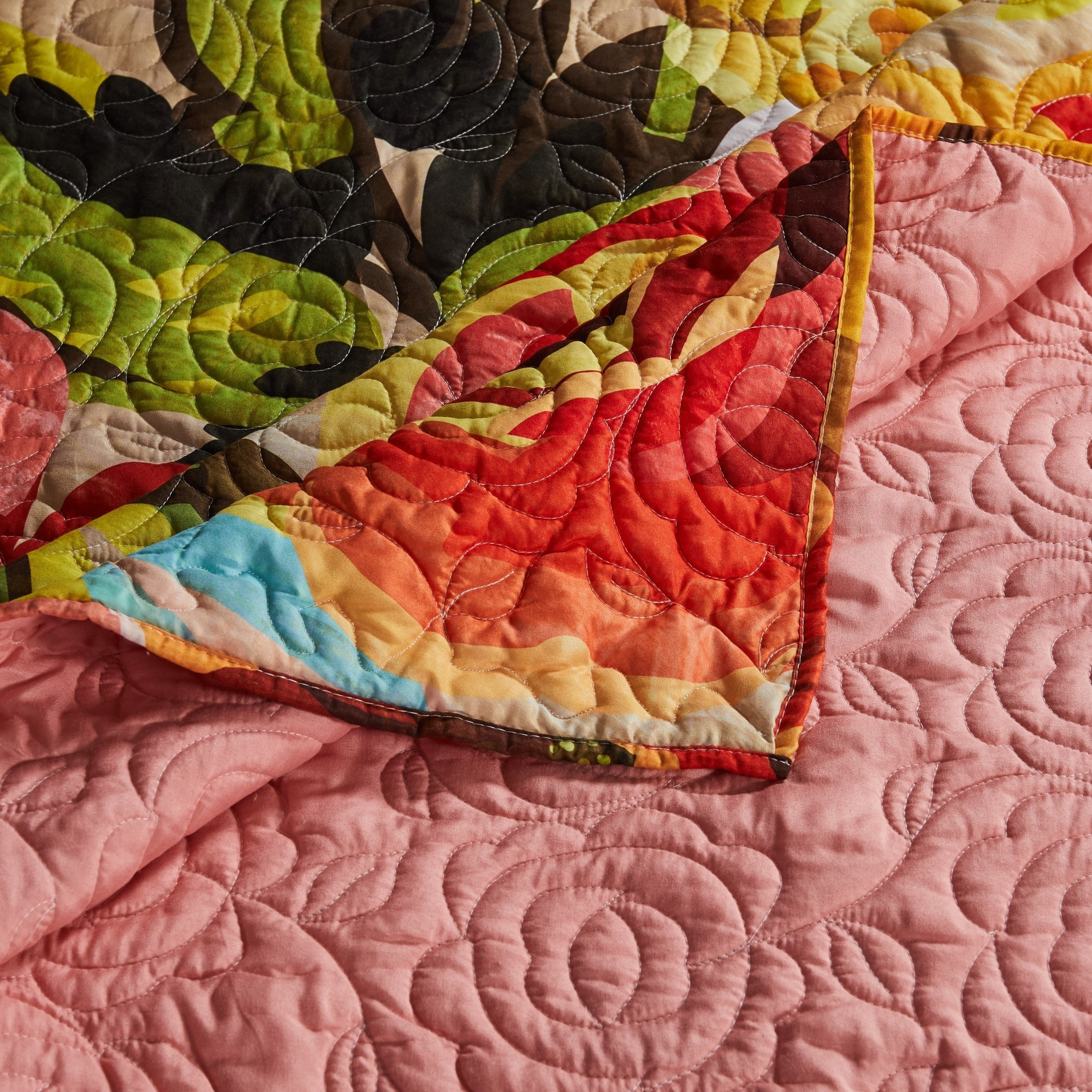 Dahl 3 Piece King Quilt Set, 2 Pillow Shams, Polyester Fill, Multicolor