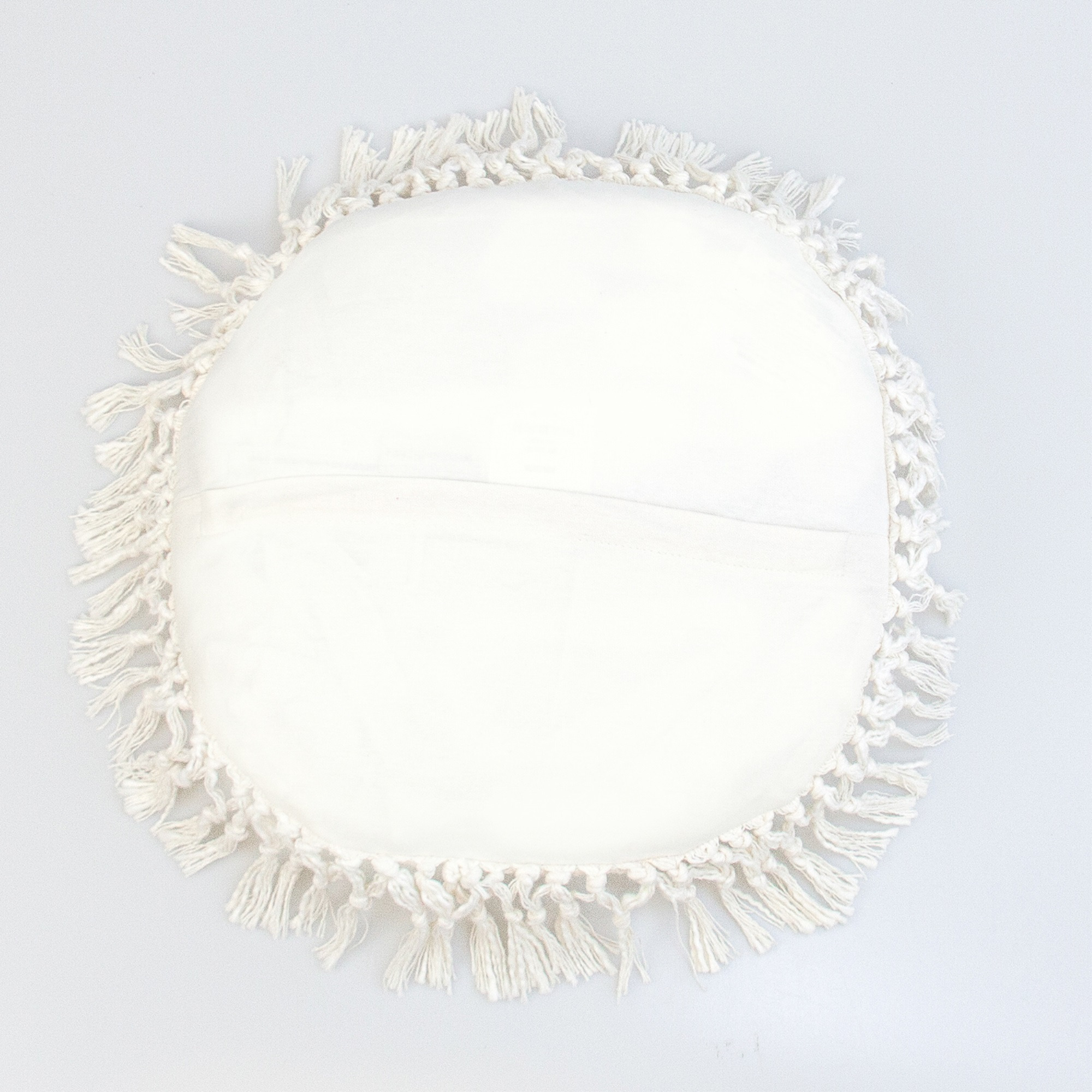 Parkland Collection Transitional Solid White Round 18" x 18" Pillow