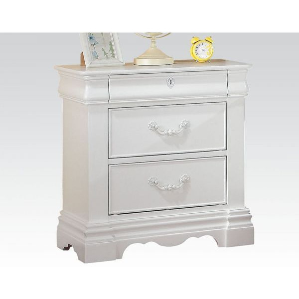 Estrella Nightstand
