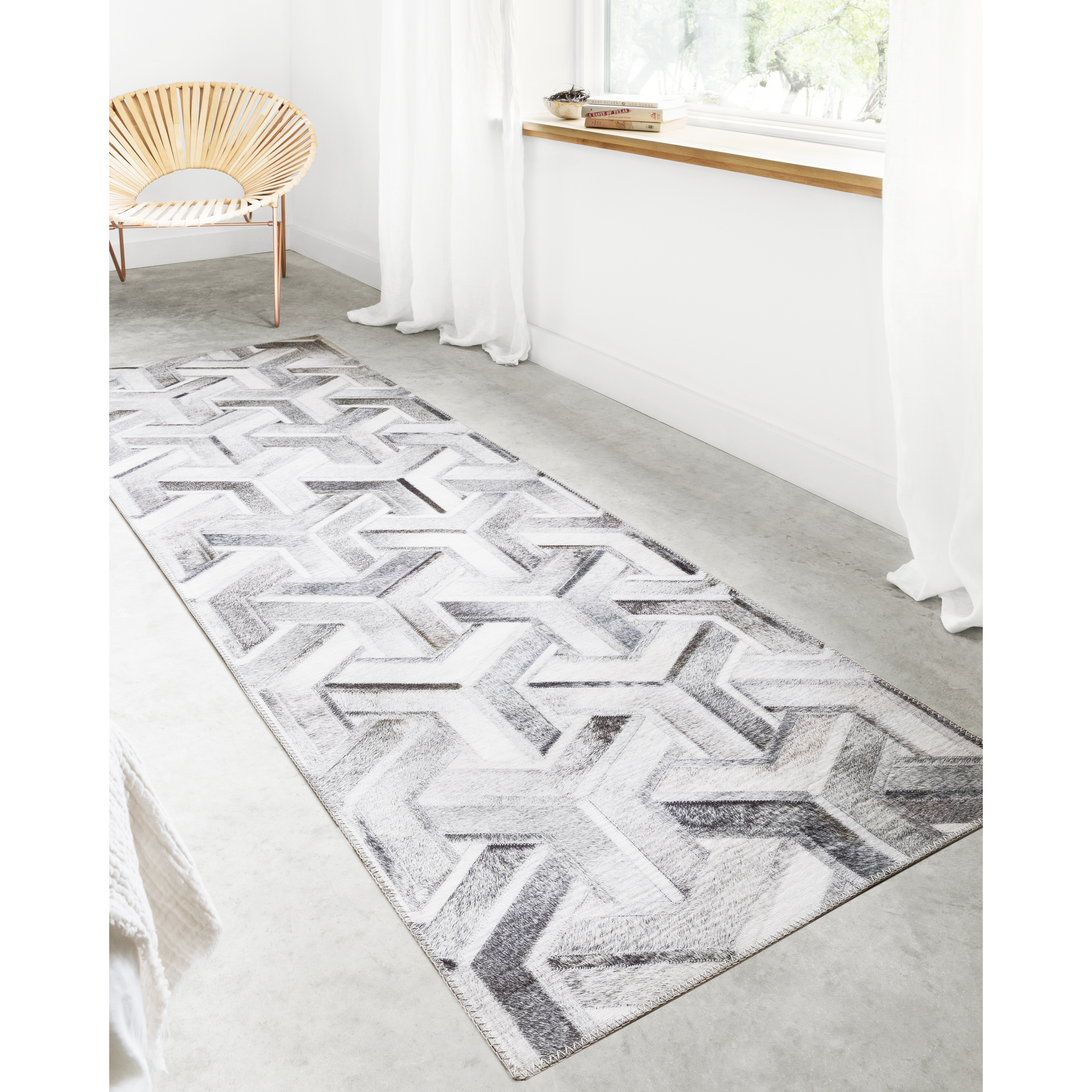 Maddox 3'-6" X 5'-6" Rug, Silver / Ivory