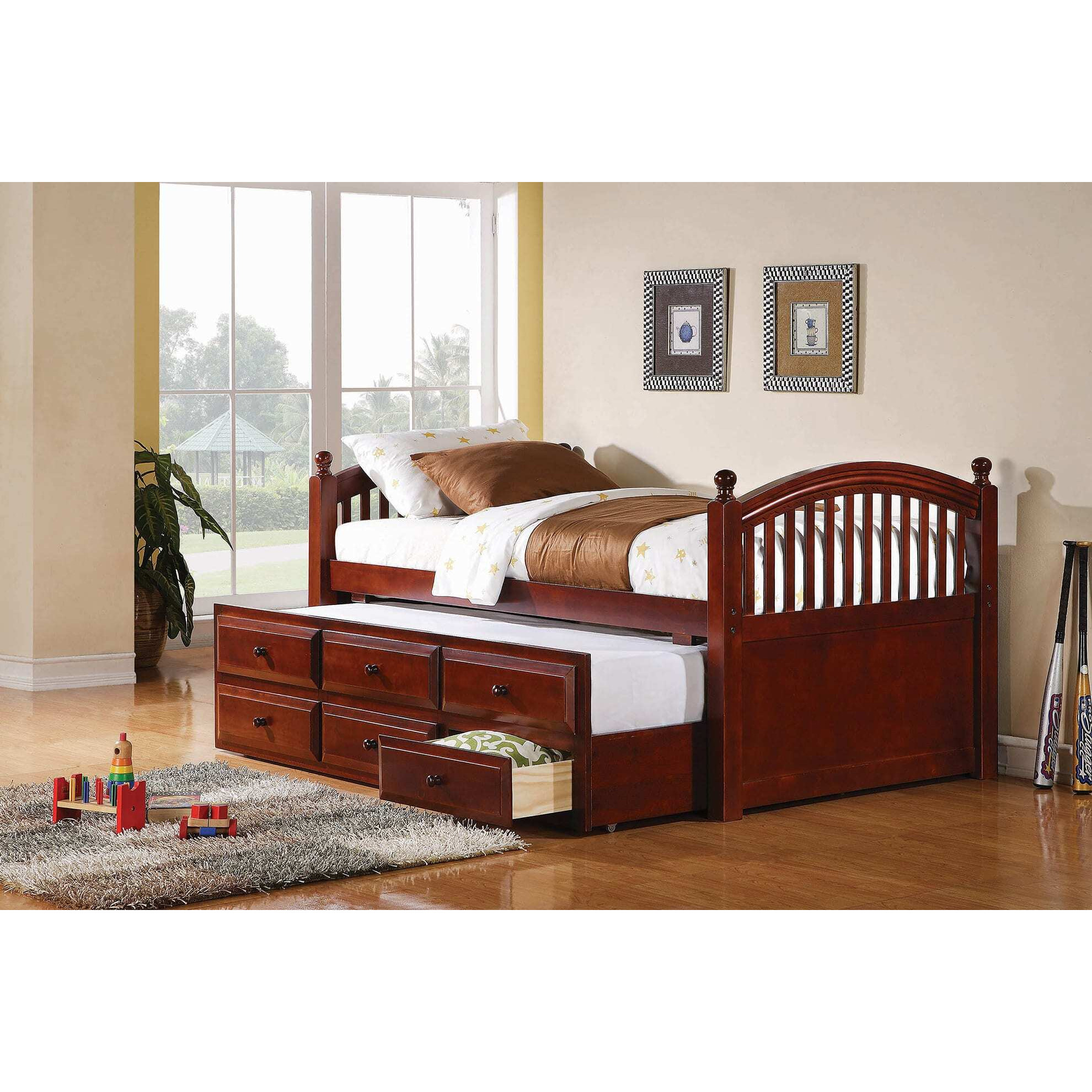 Coastal Chestnut Twin Daybed