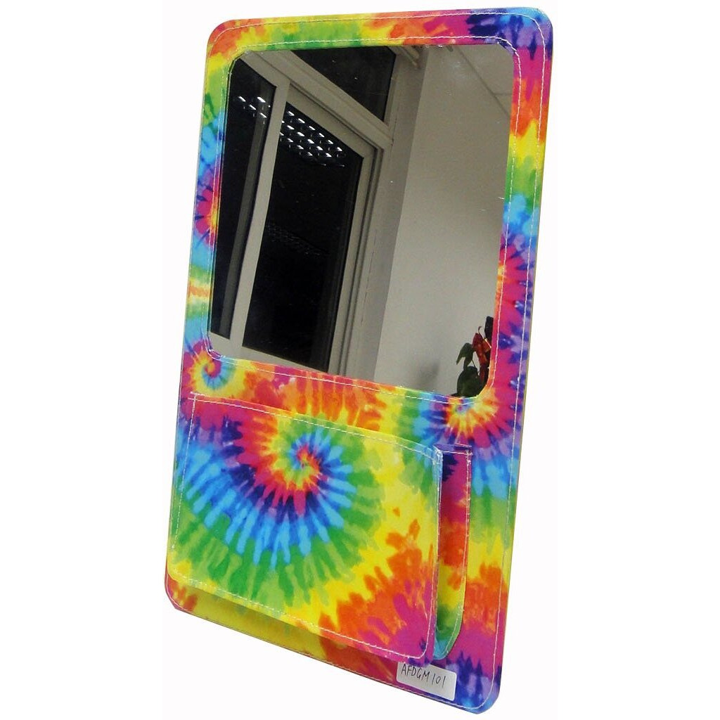 MIRROR WITH MAGNET