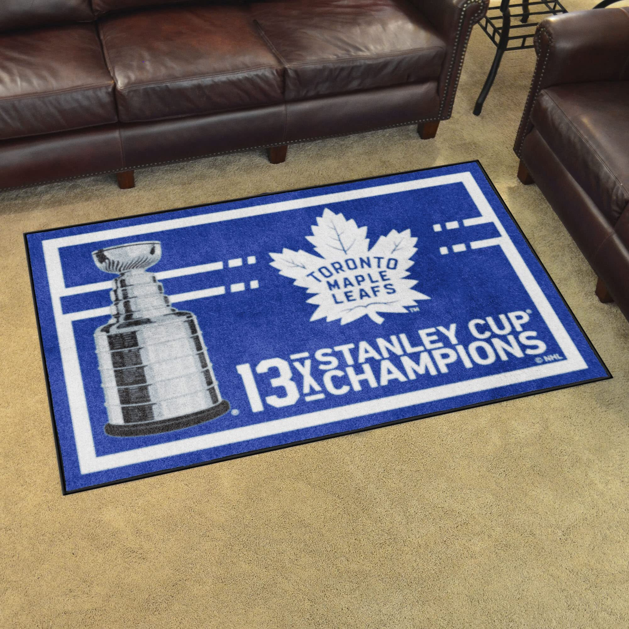 Toronto Maple Leafs Dynasty 4ft. x 6ft. Plush Area Rug