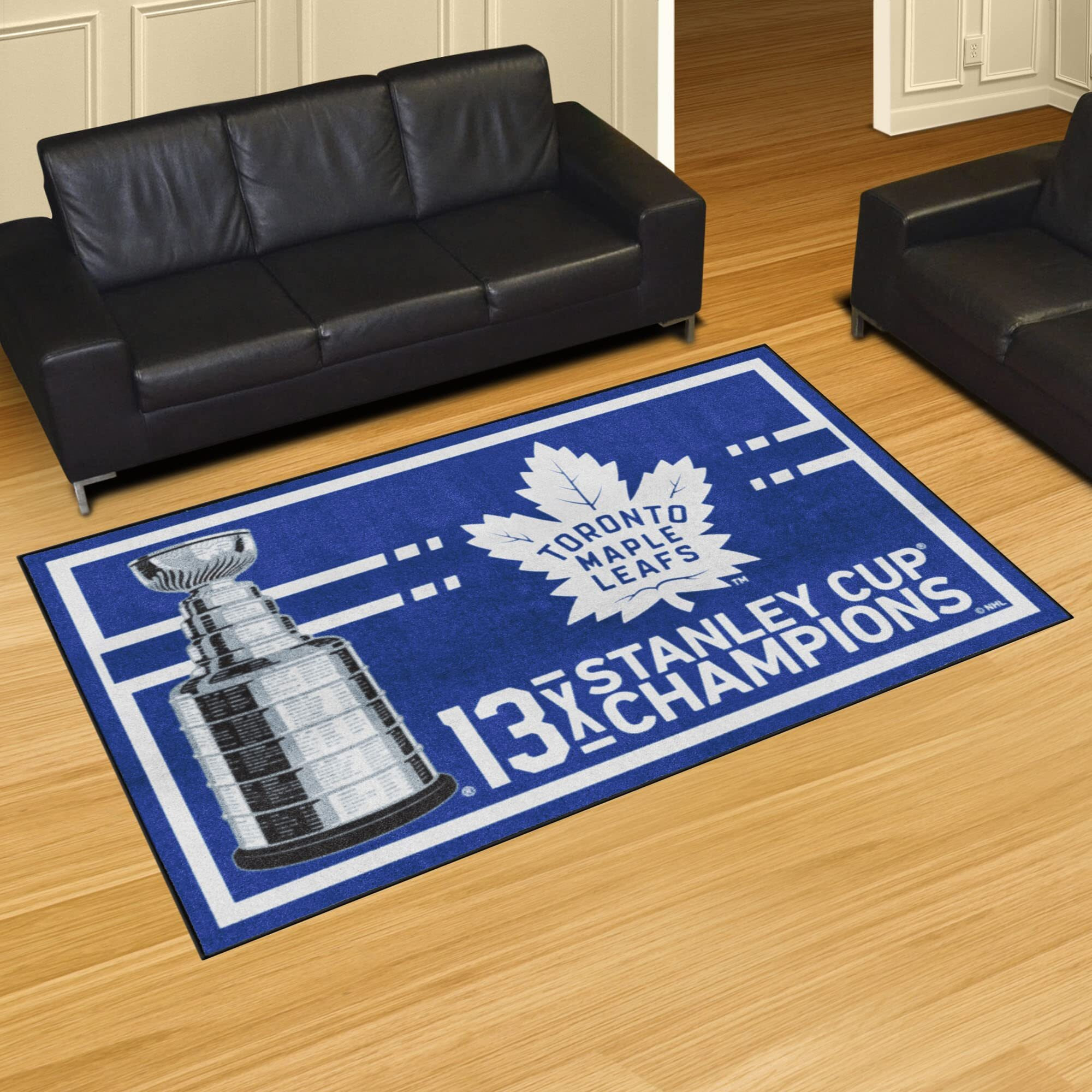 Toronto Maple Leafs Dynasty 5ft. x 8ft. Plush Area Rug