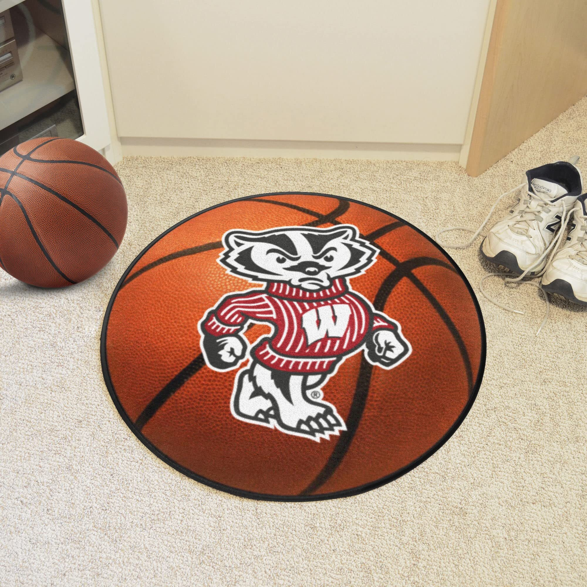 Wisconsin Badgers 8ft. x 10 ft. Plush Area Rug