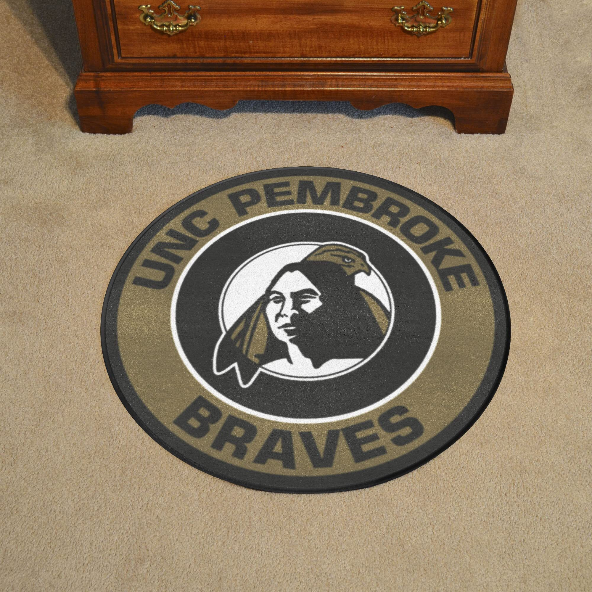 UNC Pembroke Braves Roundel Rug - 27in. Diameter