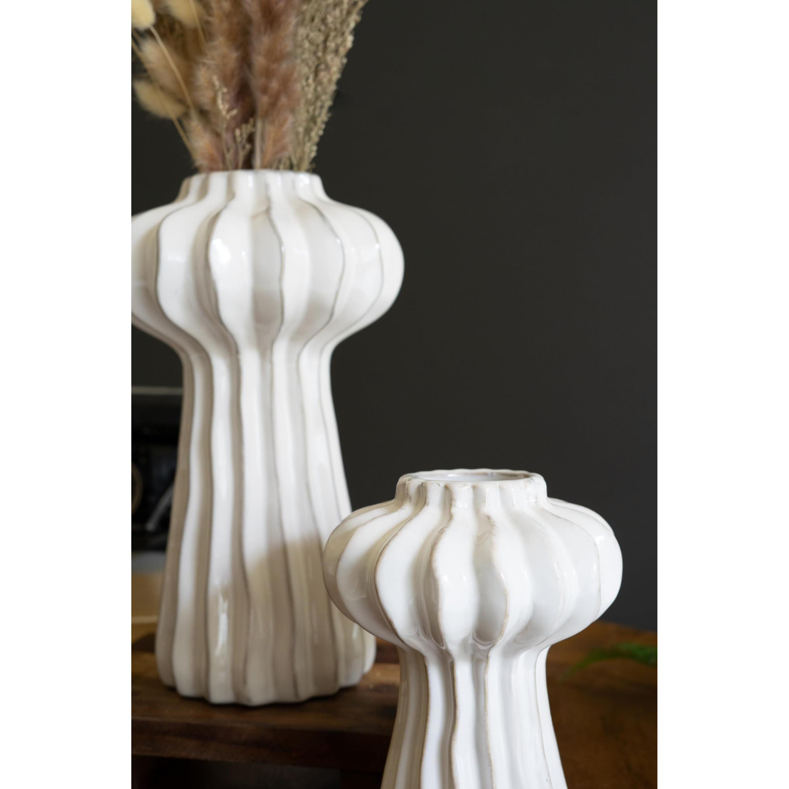 SET OF TWO ORGANIC WHITE CERAMIC VASES - JELLY FISH