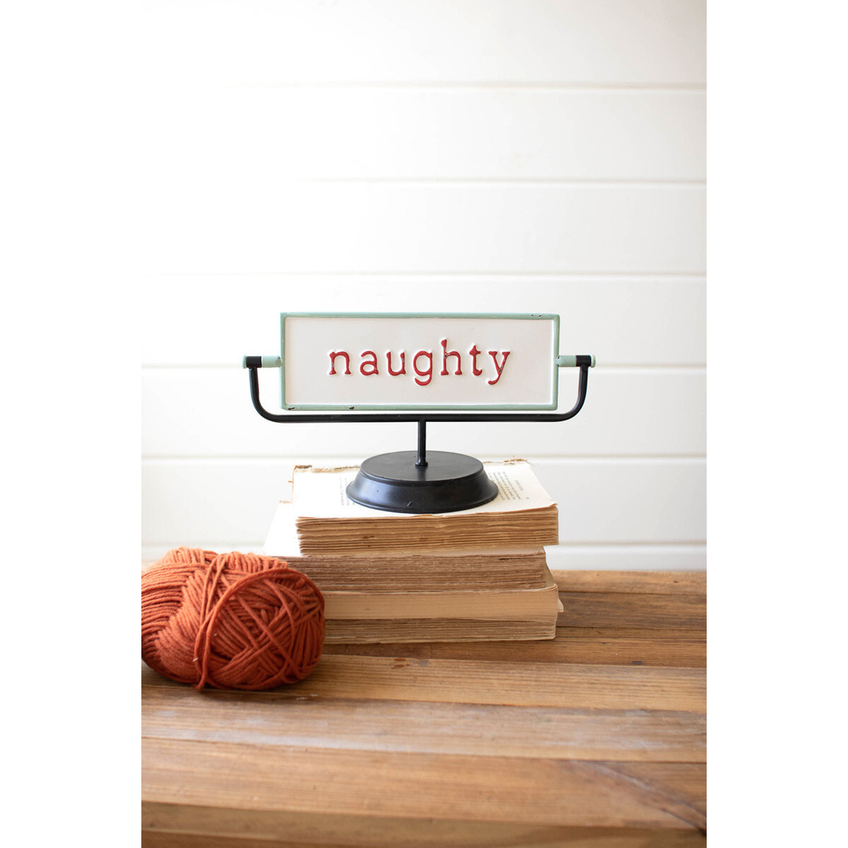 NAUGHTY/NICE FLIP SIGN