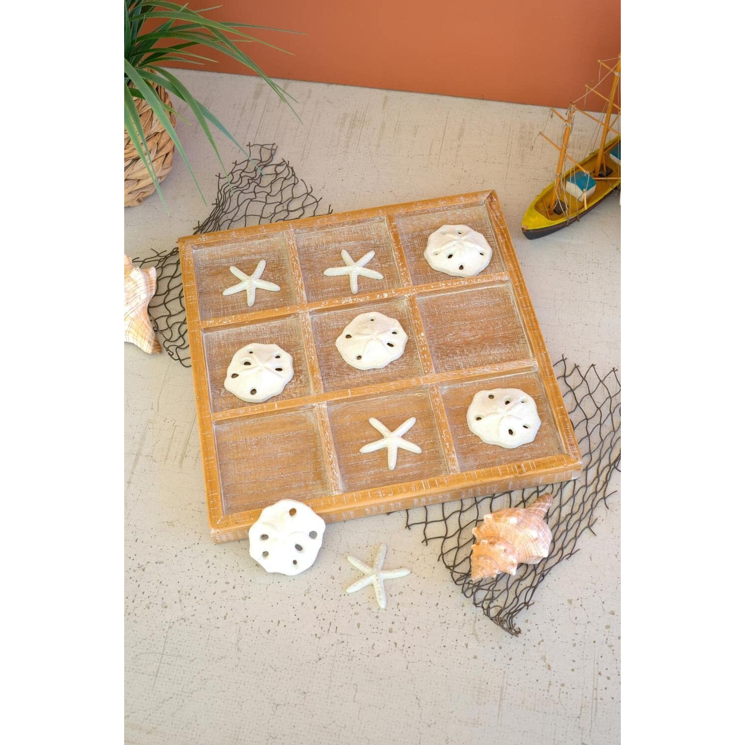 SEASIDE TIC-TAC-TOE