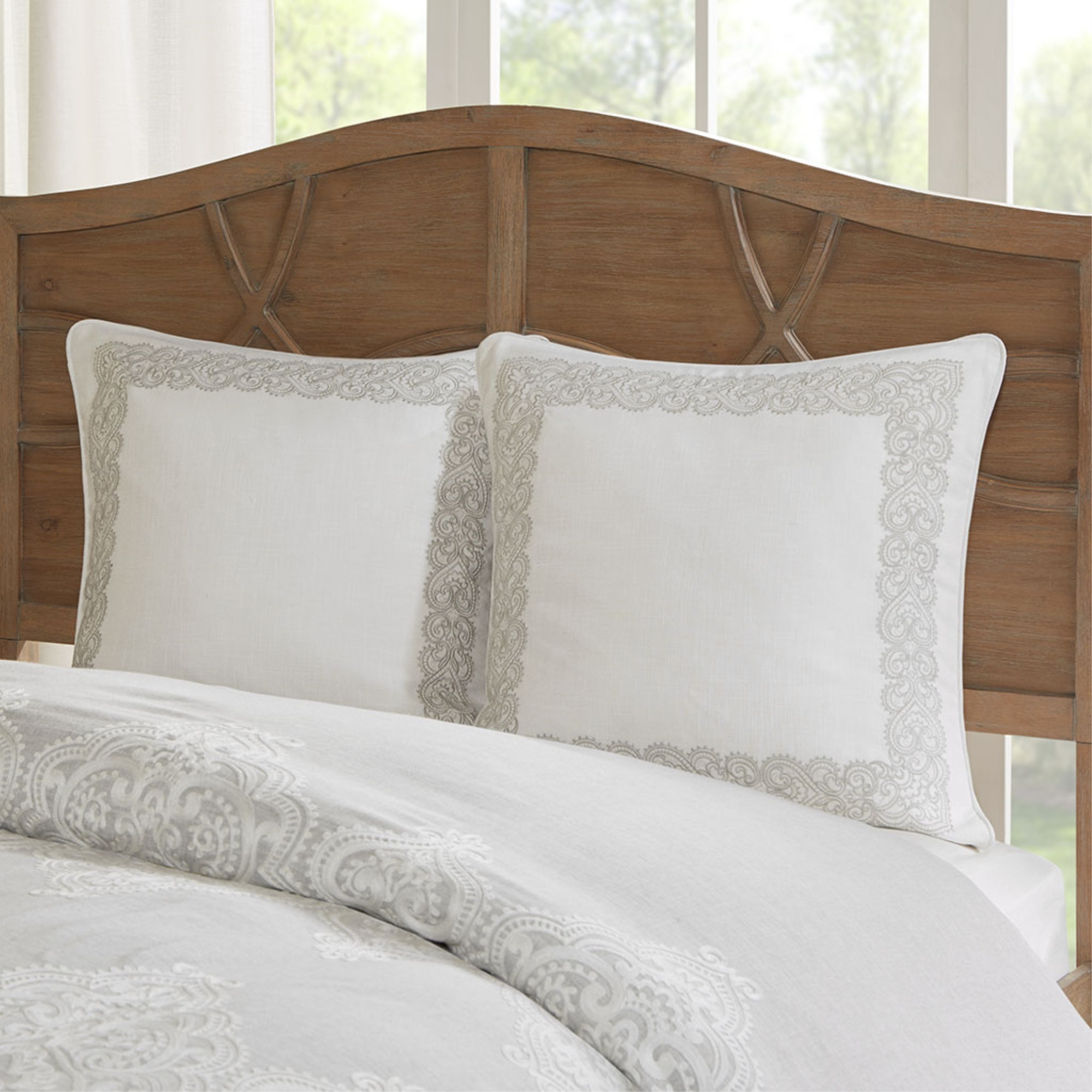 Ergode 8 Piece Comforter Set - Oversized & Overfilled Textured Comforter with White Chain Stitch Embroidery - Grey & Beige Damask Pattern - Includes Shams, Euro Shams, and Decorative Pillows