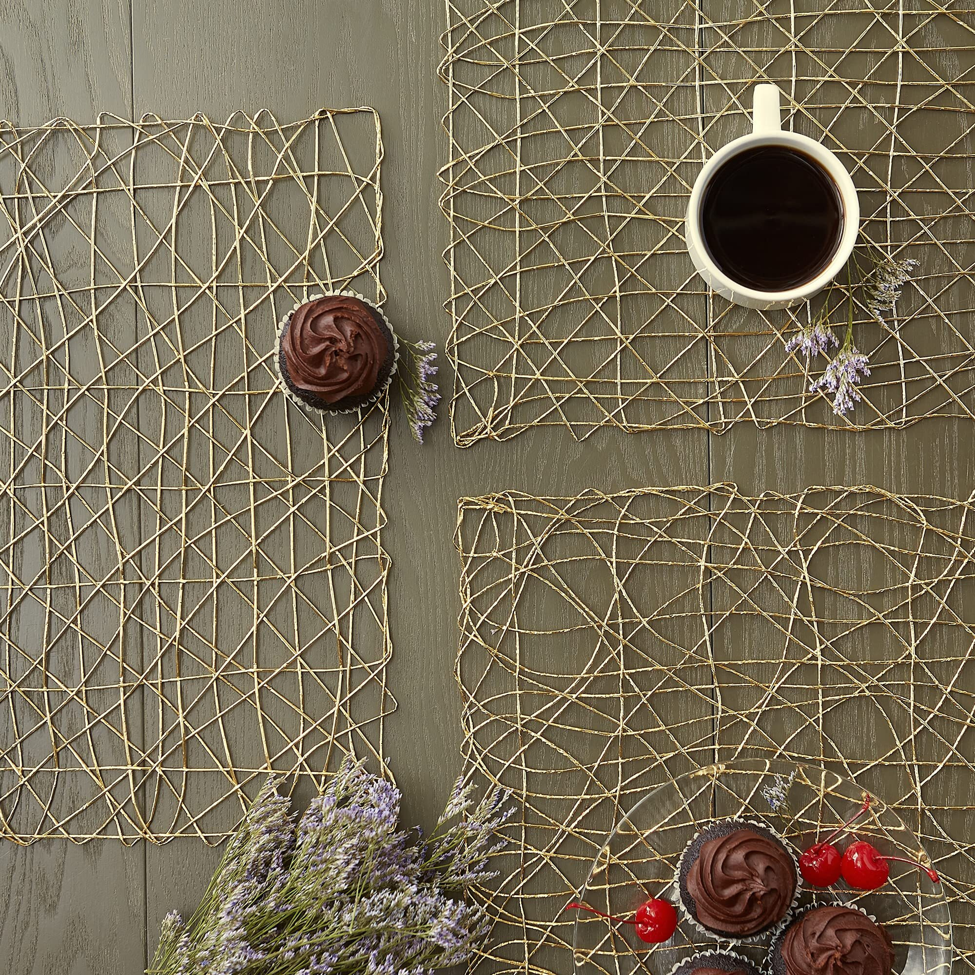 GOLD WOVEN PAPER SQUARE PLACEMAT SET/6